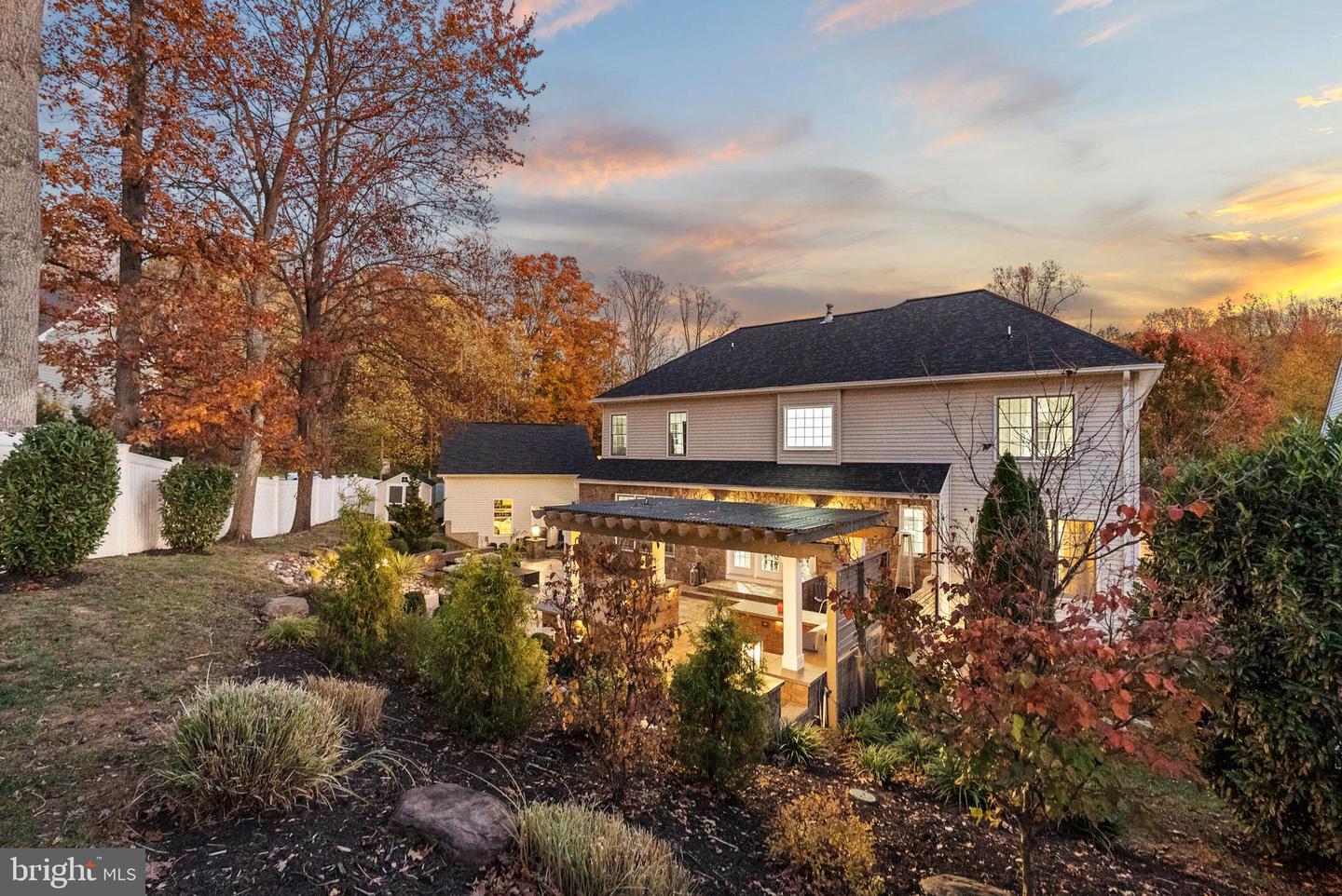 12882 CROUCH DR, FAIRFAX, Virginia 22030, 5 Bedrooms Bedrooms, ,4 BathroomsBathrooms,Residential,For sale,12882 CROUCH DR,VAFX2278164 MLS # VAFX2278164 12882 CROUCH DR, FAIRFAX, Virginia 22030, 5 Bedrooms Bedrooms, ,4 BathroomsBathrooms,Residential,For sale,12882 CROUCH DR,VAFX2278164 MLS # VAFX2278164