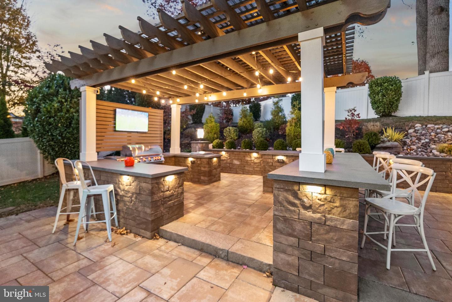 12882 CROUCH DR, FAIRFAX, Virginia 22030, 5 Bedrooms Bedrooms, ,4 BathroomsBathrooms,Residential,For sale,12882 CROUCH DR,VAFX2278164 MLS # VAFX2278164 12882 CROUCH DR, FAIRFAX, Virginia 22030, 5 Bedrooms Bedrooms, ,4 BathroomsBathrooms,Residential,For sale,12882 CROUCH DR,VAFX2278164 MLS # VAFX2278164