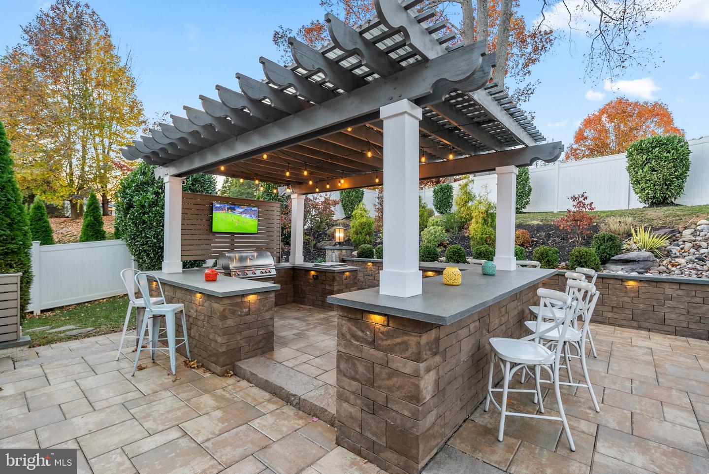 12882 CROUCH DR, FAIRFAX, Virginia 22030, 5 Bedrooms Bedrooms, ,4 BathroomsBathrooms,Residential,For sale,12882 CROUCH DR,VAFX2278164 MLS # VAFX2278164 12882 CROUCH DR, FAIRFAX, Virginia 22030, 5 Bedrooms Bedrooms, ,4 BathroomsBathrooms,Residential,For sale,12882 CROUCH DR,VAFX2278164 MLS # VAFX2278164