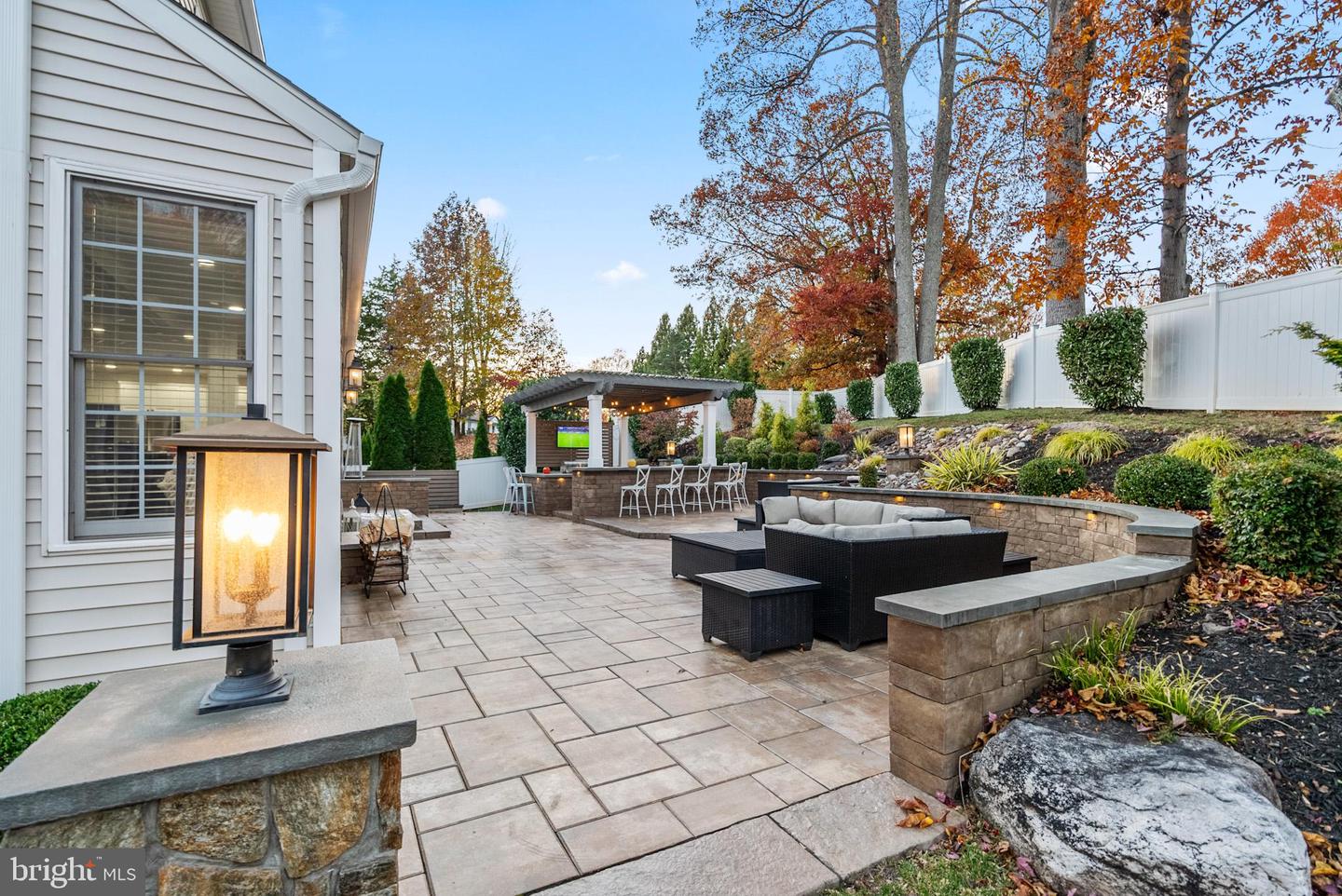 12882 CROUCH DR, FAIRFAX, Virginia 22030, 5 Bedrooms Bedrooms, ,4 BathroomsBathrooms,Residential,For sale,12882 CROUCH DR,VAFX2278164 MLS # VAFX2278164 12882 CROUCH DR, FAIRFAX, Virginia 22030, 5 Bedrooms Bedrooms, ,4 BathroomsBathrooms,Residential,For sale,12882 CROUCH DR,VAFX2278164 MLS # VAFX2278164