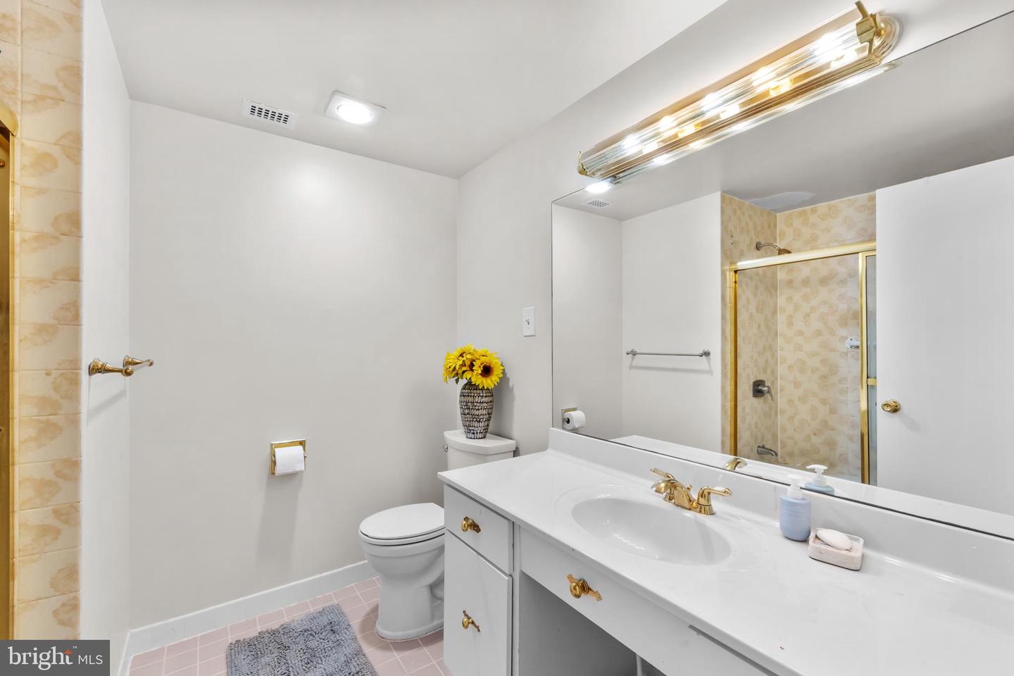 3701 S GEORGE MASON DR #2317N, FALLS CHURCH, Virginia 22041, 2 Bedrooms Bedrooms, ,2 BathroomsBathrooms,Residential,For sale,3701 S GEORGE MASON DR #2317N,VAFX2278204 MLS # VAFX2278204 3701 S GEORGE MASON DR #2317N, FALLS CHURCH, Virginia 22041, 2 Bedrooms Bedrooms, ,2 BathroomsBathrooms,Residential,For sale,3701 S GEORGE MASON DR #2317N,VAFX2278204 MLS # VAFX2278204