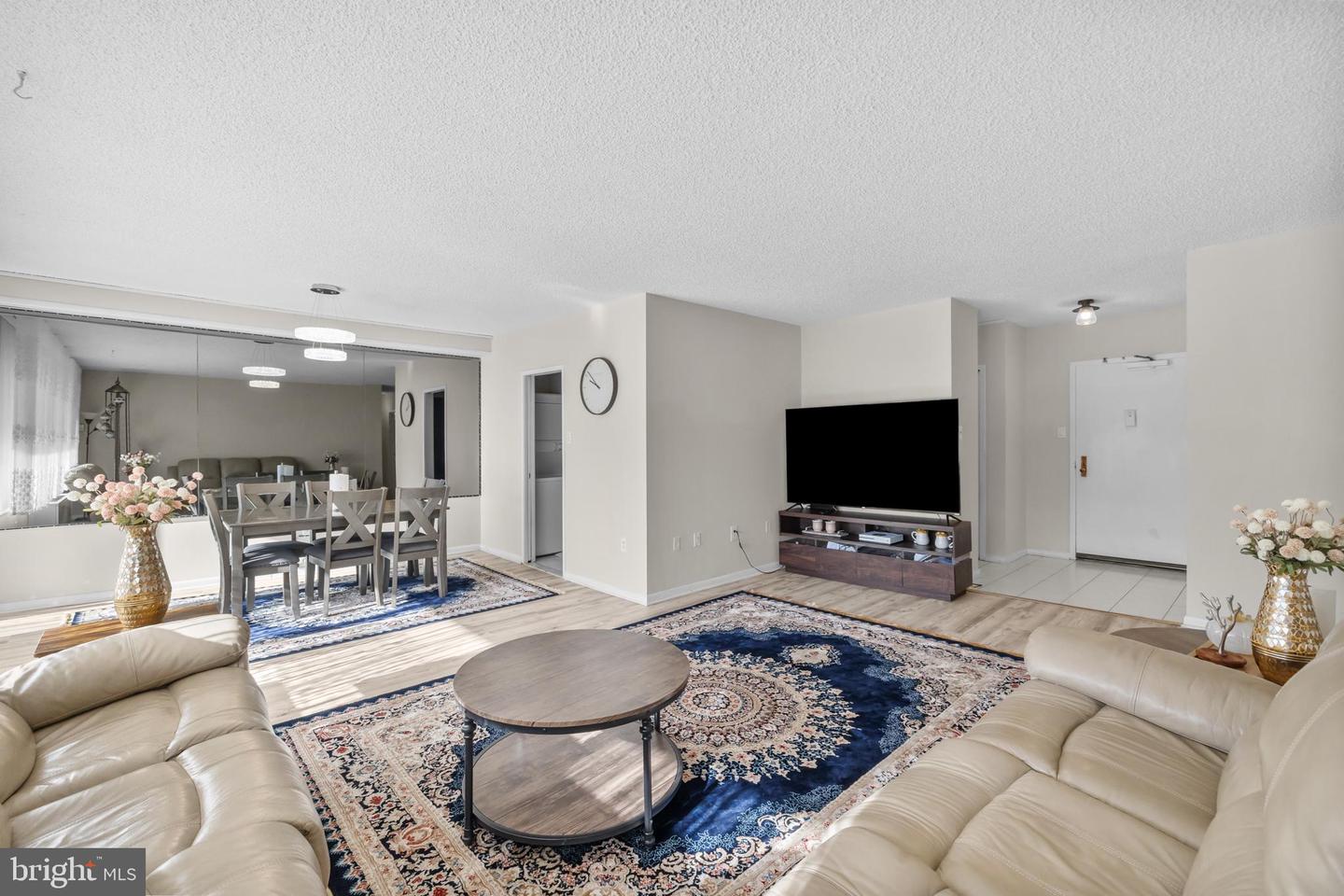 3701 S GEORGE MASON DR #2317N, FALLS CHURCH, Virginia 22041, 2 Bedrooms Bedrooms, ,2 BathroomsBathrooms,Residential,For sale,3701 S GEORGE MASON DR #2317N,VAFX2278204 MLS # VAFX2278204 3701 S GEORGE MASON DR #2317N, FALLS CHURCH, Virginia 22041, 2 Bedrooms Bedrooms, ,2 BathroomsBathrooms,Residential,For sale,3701 S GEORGE MASON DR #2317N,VAFX2278204 MLS # VAFX2278204