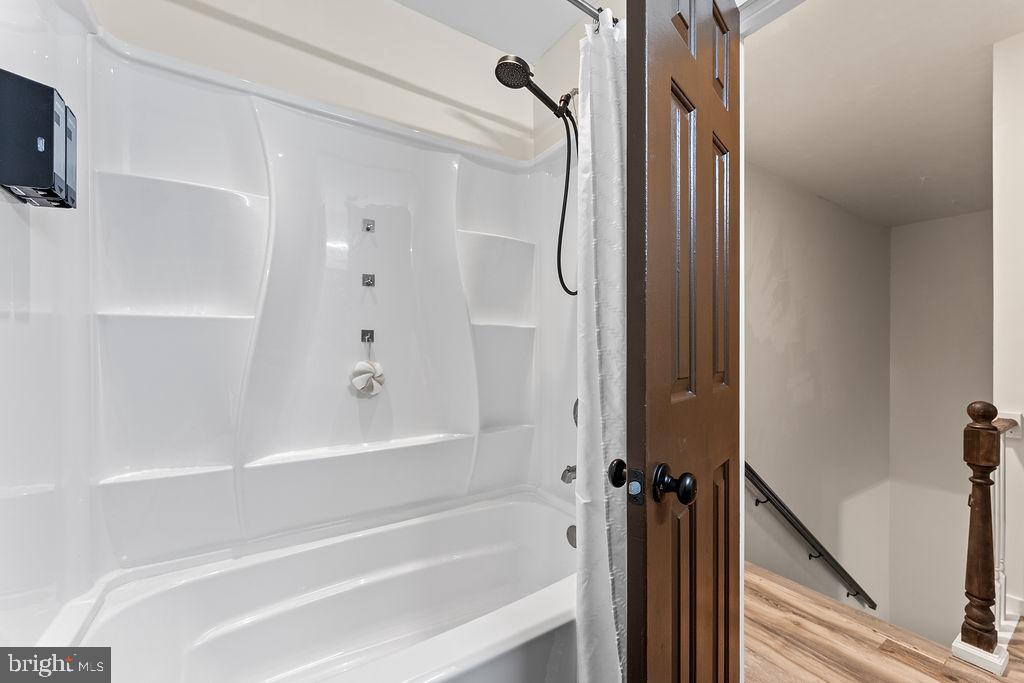 148 OAKWOOD DR, STAFFORD, Virginia 22554, 3 Bedrooms Bedrooms, 6 Rooms Rooms,2 BathroomsBathrooms,Residential,For sale,148 OAKWOOD DR,VAST2044158 MLS # VAST2044158