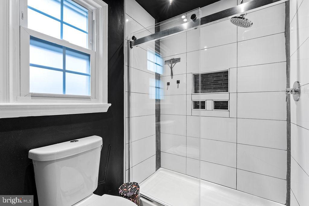 148 OAKWOOD DR, STAFFORD, Virginia 22554, 3 Bedrooms Bedrooms, 6 Rooms Rooms,2 BathroomsBathrooms,Residential,For sale,148 OAKWOOD DR,VAST2044158 MLS # VAST2044158