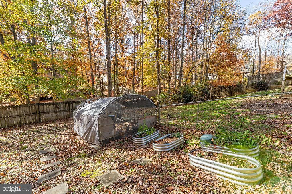 148 OAKWOOD DR, STAFFORD, Virginia 22554, 3 Bedrooms Bedrooms, 6 Rooms Rooms,2 BathroomsBathrooms,Residential,For sale,148 OAKWOOD DR,VAST2044158 MLS # VAST2044158