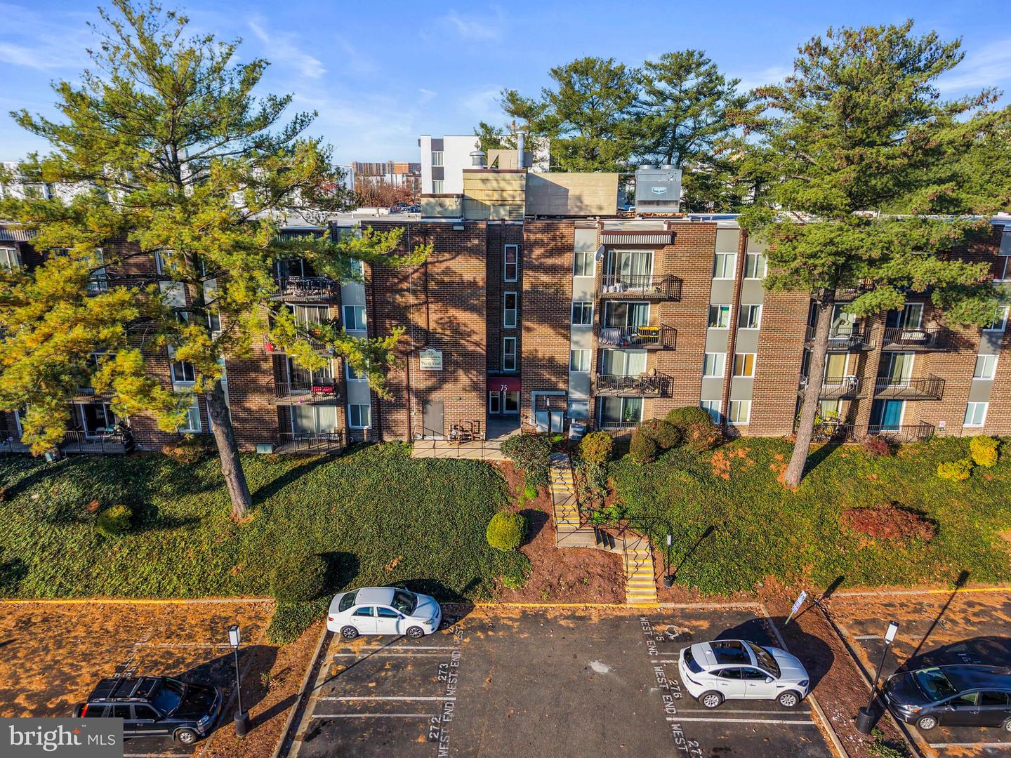 75 S REYNOLDS ST #413, ALEXANDRIA, Virginia 22304, 1 Bedroom Bedrooms, ,1 BathroomBathrooms,Residential,For sale,75 S REYNOLDS ST #413,VAAX2051676 MLS # VAAX2051676 75 S REYNOLDS ST #413, ALEXANDRIA, Virginia 22304, 1 Bedroom Bedrooms, ,1 BathroomBathrooms,Residential,For sale,75 S REYNOLDS ST #413,VAAX2051676 MLS # VAAX2051676