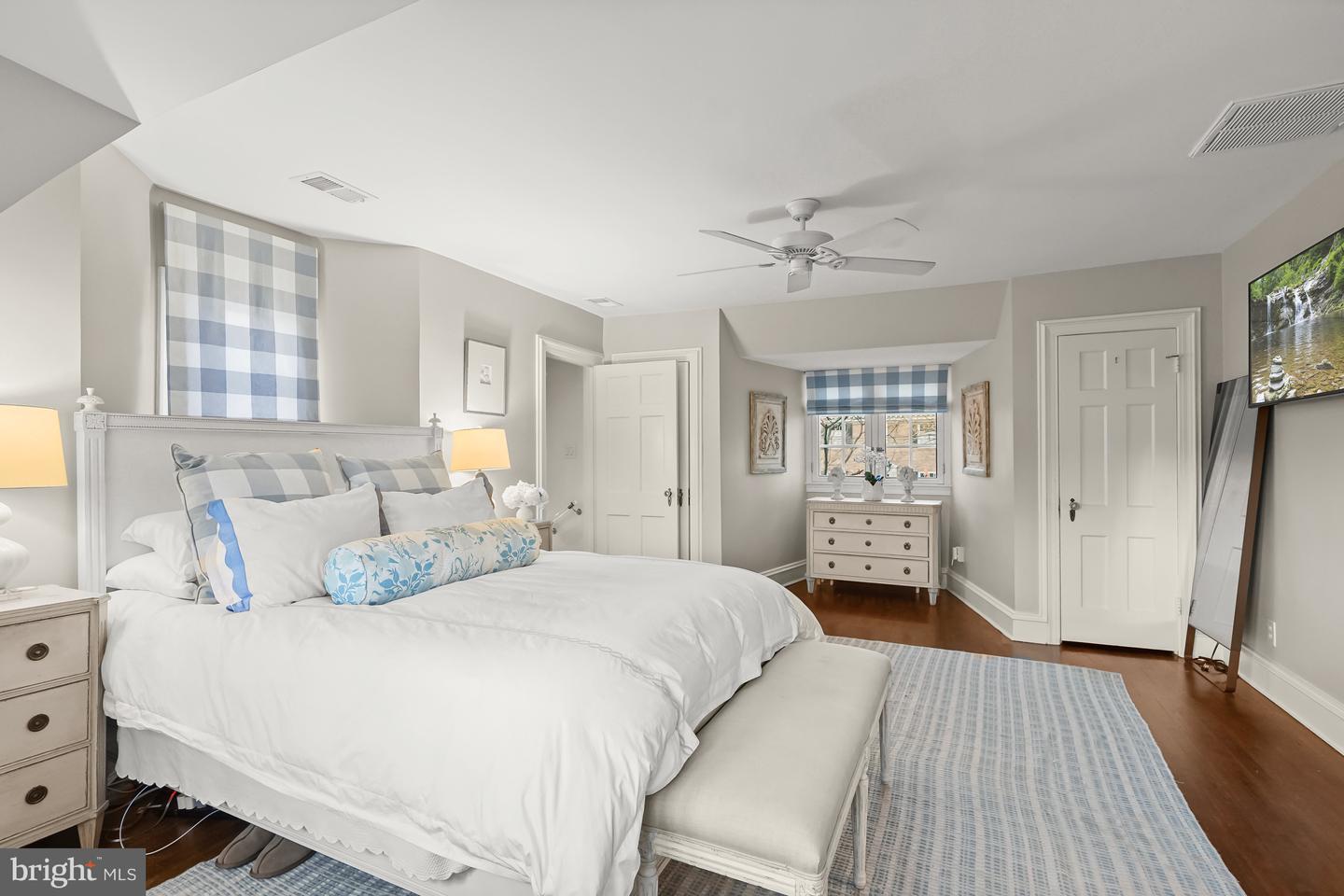 4922 ALBEMARLE ST NW, WASHINGTON, District Of Columbia 20016, 3 Bedrooms Bedrooms, ,3 BathroomsBathrooms,Residential,For sale,4922 ALBEMARLE ST NW,DCDC2231336 MLS # DCDC2231336 4922 ALBEMARLE ST NW, WASHINGTON, District Of Columbia 20016, 3 Bedrooms Bedrooms, ,3 BathroomsBathrooms,Residential,For sale,4922 ALBEMARLE ST NW,DCDC2231336 MLS # DCDC2231336