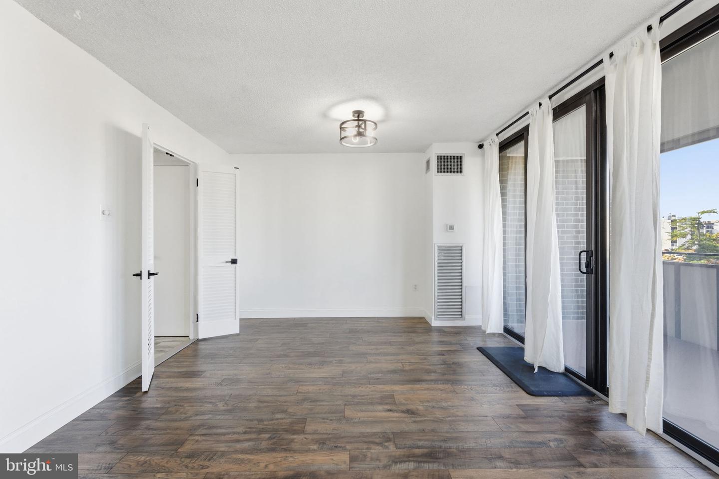 250 S REYNOLDS ST #508, ALEXANDRIA, Virginia 22304, 1 Bedroom Bedrooms, ,1 BathroomBathrooms,Residential,For sale,250 S REYNOLDS ST #508,VAAX2051726 MLS # VAAX2051726 250 S REYNOLDS ST #508, ALEXANDRIA, Virginia 22304, 1 Bedroom Bedrooms, ,1 BathroomBathrooms,Residential,For sale,250 S REYNOLDS ST #508,VAAX2051726 MLS # VAAX2051726