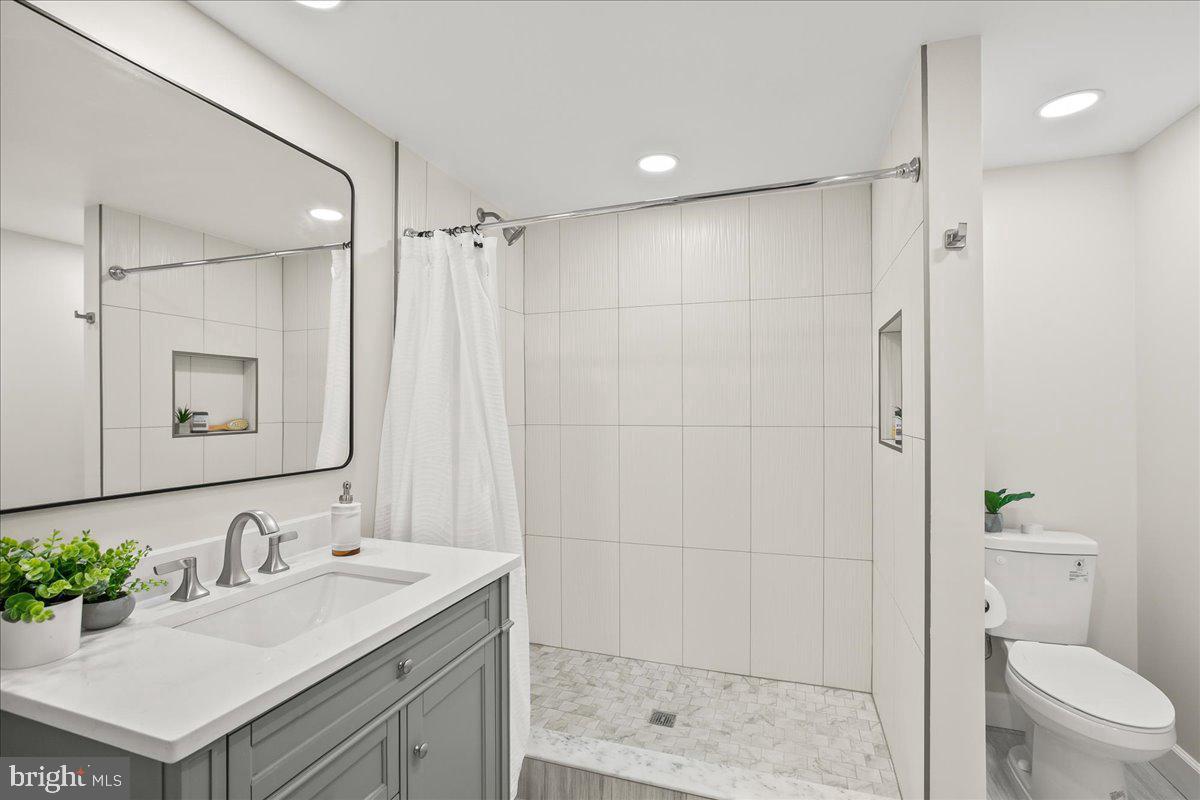 2904 BLUE ROBIN, OAK HILL, Virginia 20171, 5 Bedrooms Bedrooms, ,3 BathroomsBathrooms,Residential,For sale,2904 BLUE ROBIN,VAFX2278728 MLS # VAFX2278728 2904 BLUE ROBIN, OAK HILL, Virginia 20171, 5 Bedrooms Bedrooms, ,3 BathroomsBathrooms,Residential,For sale,2904 BLUE ROBIN,VAFX2278728 MLS # VAFX2278728