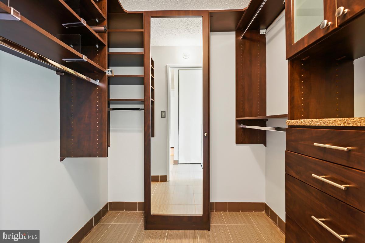 5902 MOUNT EAGLE DR #1503, ALEXANDRIA, Virginia 22303, 2 Bedrooms Bedrooms, 8 Rooms Rooms,1 BathroomBathrooms,Residential,For sale,5902 MOUNT EAGLE DR #1503,VAFX2278870 MLS # VAFX2278870 5902 MOUNT EAGLE DR #1503, ALEXANDRIA, Virginia 22303, 2 Bedrooms Bedrooms, 8 Rooms Rooms,1 BathroomBathrooms,Residential,For sale,5902 MOUNT EAGLE DR #1503,VAFX2278870 MLS # VAFX2278870