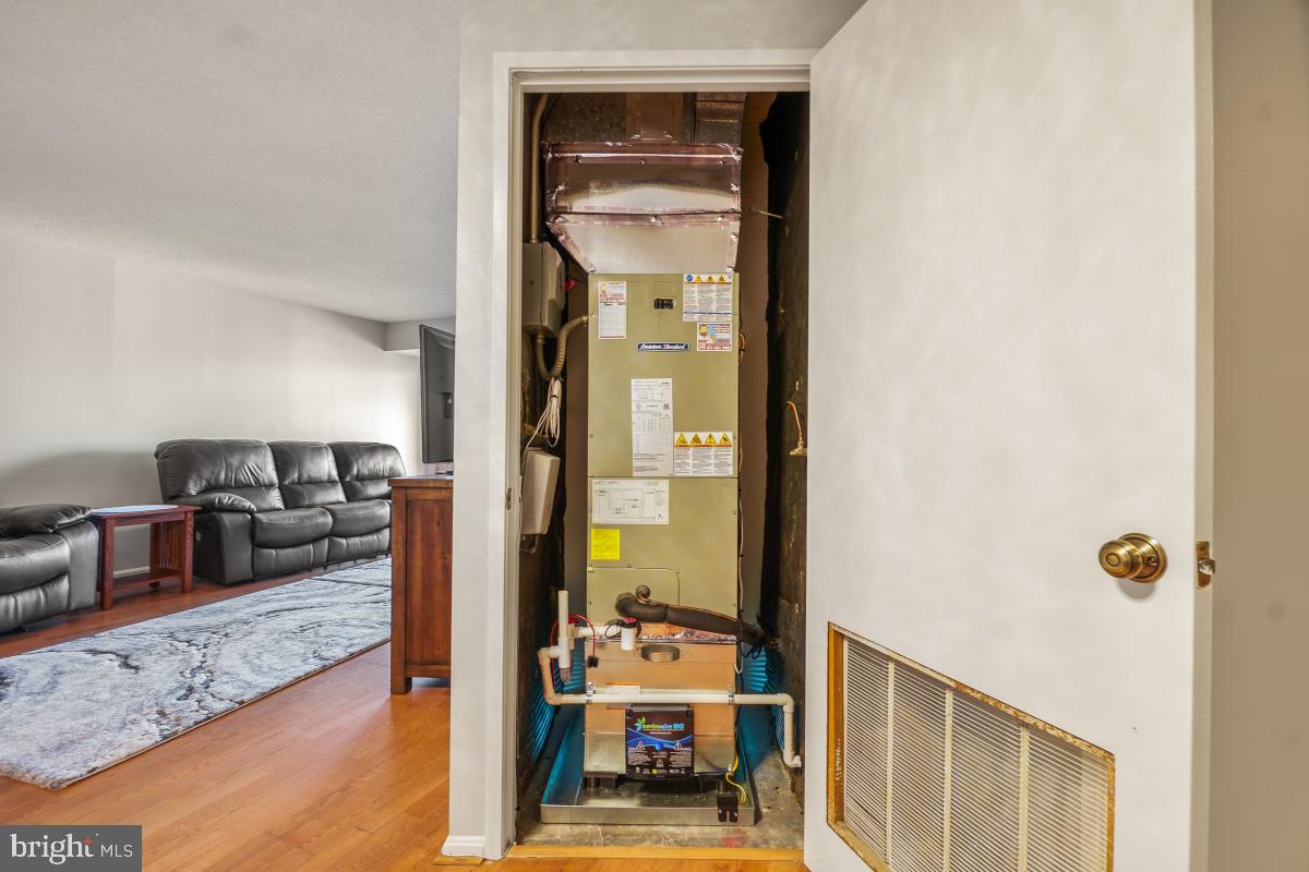 5902 MOUNT EAGLE DR #1503, ALEXANDRIA, Virginia 22303, 2 Bedrooms Bedrooms, 8 Rooms Rooms,1 BathroomBathrooms,Residential,For sale,5902 MOUNT EAGLE DR #1503,VAFX2278870 MLS # VAFX2278870 5902 MOUNT EAGLE DR #1503, ALEXANDRIA, Virginia 22303, 2 Bedrooms Bedrooms, 8 Rooms Rooms,1 BathroomBathrooms,Residential,For sale,5902 MOUNT EAGLE DR #1503,VAFX2278870 MLS # VAFX2278870