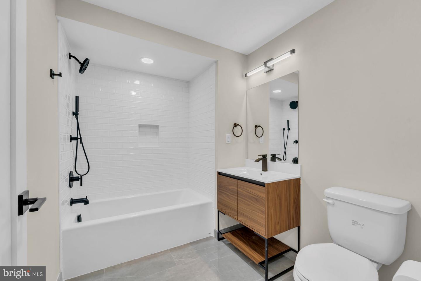 919 12TH ST NE #A303, WASHINGTON, District Of Columbia 20002, 2 Bedrooms Bedrooms, ,2 BathroomsBathrooms,Residential,For sale,919 12TH ST NE #A303,DCDC2231528 MLS # DCDC2231528 919 12TH ST NE #A303, WASHINGTON, District Of Columbia 20002, 2 Bedrooms Bedrooms, ,2 BathroomsBathrooms,Residential,For sale,919 12TH ST NE #A303,DCDC2231528 MLS # DCDC2231528