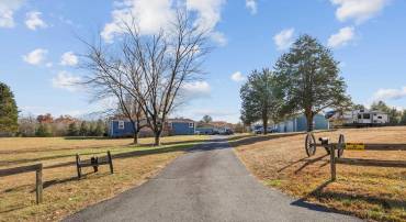 10237 HOOK RD, RAPIDAN, Virginia 22733, 3 Bedrooms Bedrooms, ,2 BathroomsBathrooms,Residential,For sale,10237 HOOK RD,VAOR2012776 MLS # VAOR2012776