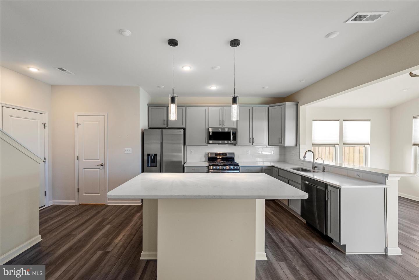 77 SIGNAL KNOB COTTAGE DR, STRASBURG, Virginia 22657, 4 Bedrooms Bedrooms, ,2 BathroomsBathrooms,Residential,For sale,77 SIGNAL KNOB COTTAGE DR,VASH2012962 MLS # VASH2012962 77 SIGNAL KNOB COTTAGE DR, STRASBURG, Virginia 22657, 4 Bedrooms Bedrooms, ,2 BathroomsBathrooms,Residential,For sale,77 SIGNAL KNOB COTTAGE DR,VASH2012962 MLS # VASH2012962