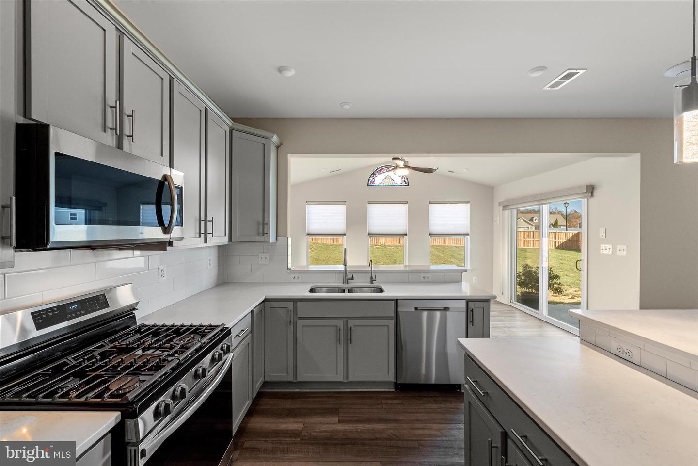 77 SIGNAL KNOB COTTAGE DR, STRASBURG, Virginia 22657, 4 Bedrooms Bedrooms, ,2 BathroomsBathrooms,Residential,For sale,77 SIGNAL KNOB COTTAGE DR,VASH2012962 MLS # VASH2012962 77 SIGNAL KNOB COTTAGE DR, STRASBURG, Virginia 22657, 4 Bedrooms Bedrooms, ,2 BathroomsBathrooms,Residential,For sale,77 SIGNAL KNOB COTTAGE DR,VASH2012962 MLS # VASH2012962