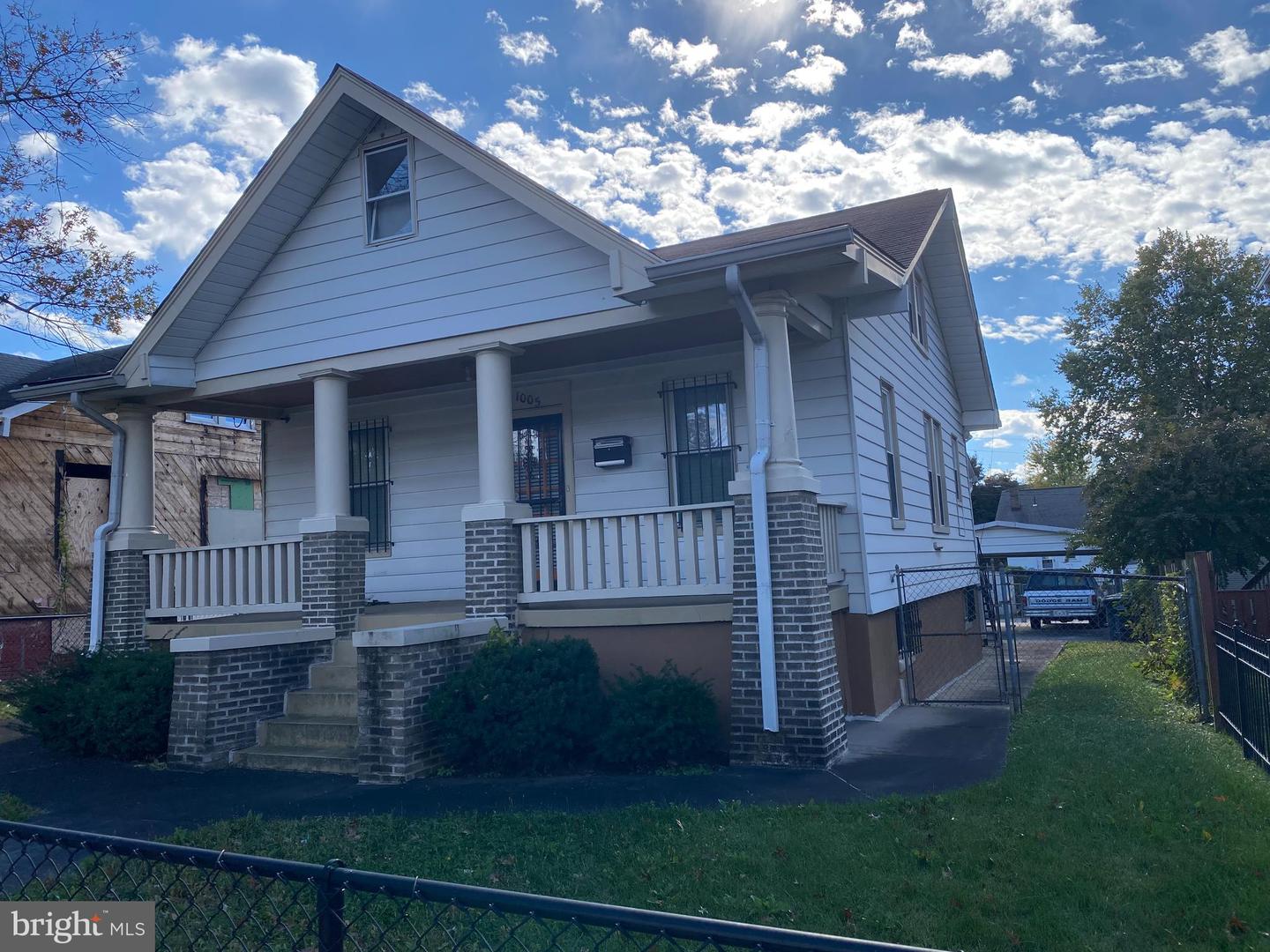 1005 EVARTS ST NE, WASHINGTON, District Of Columbia 20018, 3 Bedrooms Bedrooms, ,3 BathroomsBathrooms,Residential,For sale,1005 EVARTS ST NE,DCDC2231402 MLS # DCDC2231402 1005 EVARTS ST NE, WASHINGTON, District Of Columbia 20018, 3 Bedrooms Bedrooms, ,3 BathroomsBathrooms,Residential,For sale,1005 EVARTS ST NE,DCDC2231402 MLS # DCDC2231402