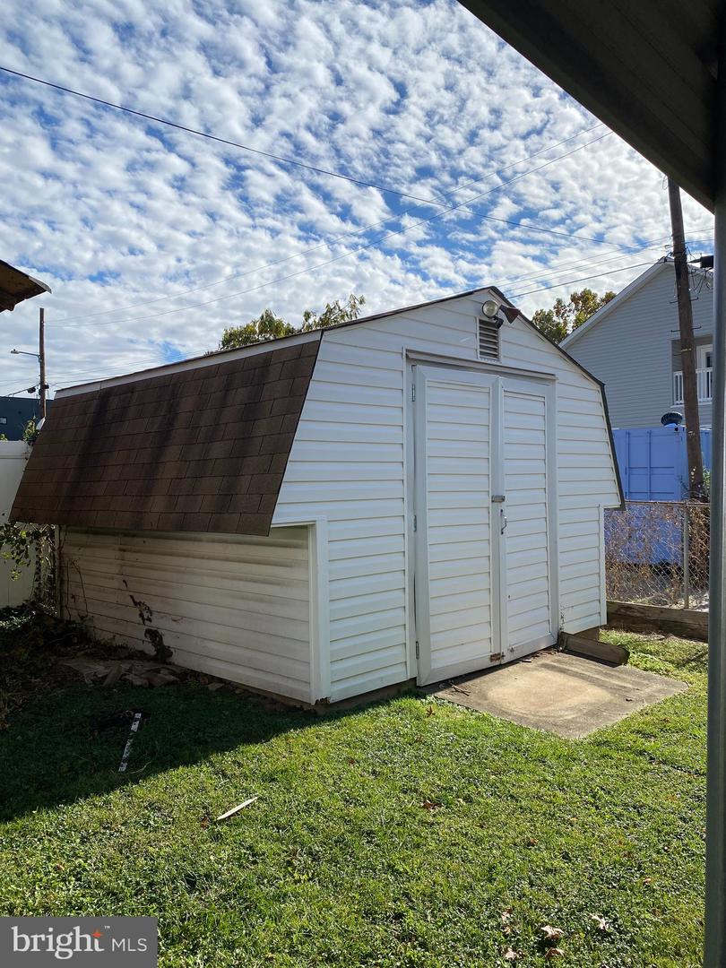 1005 EVARTS ST NE, WASHINGTON, District Of Columbia 20018, 3 Bedrooms Bedrooms, ,3 BathroomsBathrooms,Residential,For sale,1005 EVARTS ST NE,DCDC2231402 MLS # DCDC2231402 1005 EVARTS ST NE, WASHINGTON, District Of Columbia 20018, 3 Bedrooms Bedrooms, ,3 BathroomsBathrooms,Residential,For sale,1005 EVARTS ST NE,DCDC2231402 MLS # DCDC2231402