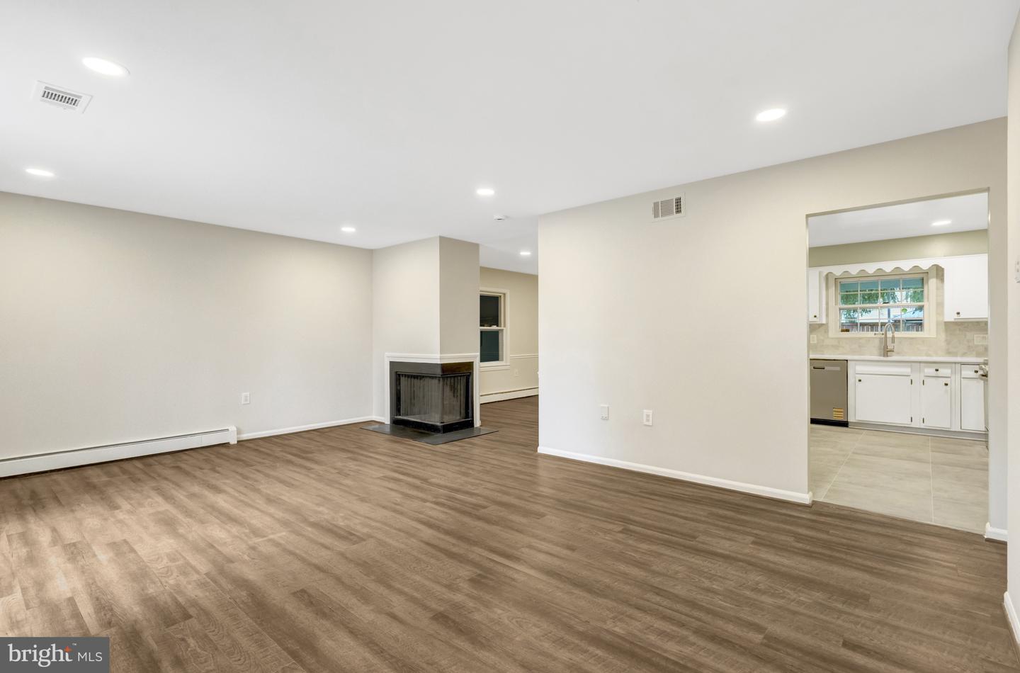 104 W AMHURST PL, STERLING, Virginia 20164, 3 Bedrooms Bedrooms, 8 Rooms Rooms,2 BathroomsBathrooms,Residential,For sale,104 W AMHURST PL,VALO2111002 MLS # VALO2111002 104 W AMHURST PL, STERLING, Virginia 20164, 3 Bedrooms Bedrooms, 8 Rooms Rooms,2 BathroomsBathrooms,Residential,For sale,104 W AMHURST PL,VALO2111002 MLS # VALO2111002