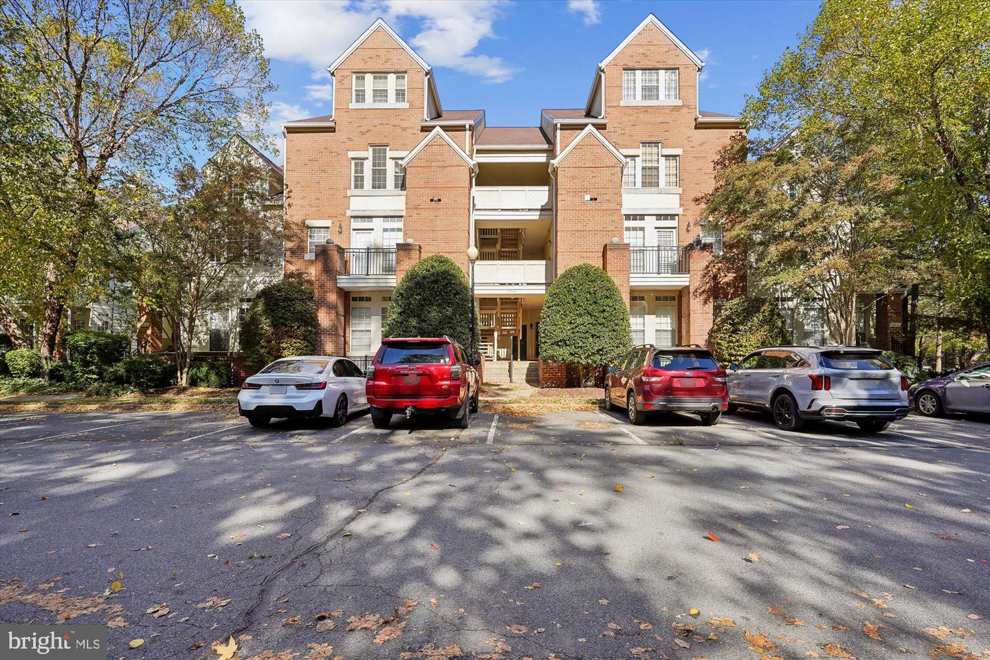 1314 GARDEN CIR #C, RESTON, Virginia 20194, 2 Bedrooms Bedrooms, 8 Rooms Rooms,2 BathroomsBathrooms,Residential,For sale,1314 GARDEN CIR #C,VAFX2278734 MLS # VAFX2278734