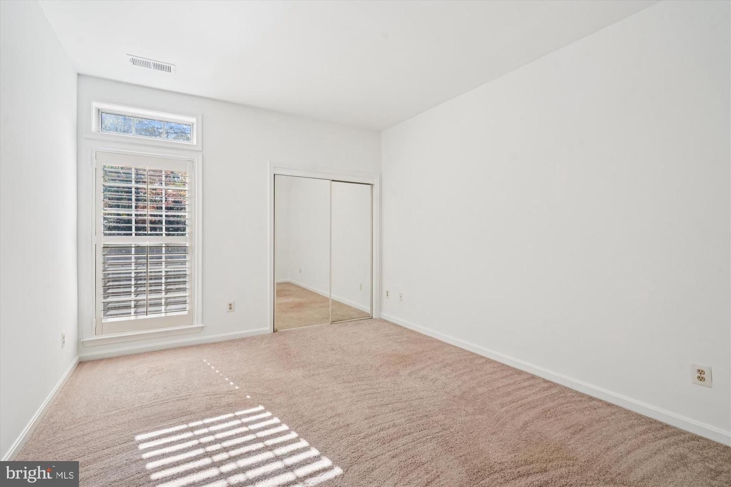 1314 GARDEN CIR #C, RESTON, Virginia 20194, 2 Bedrooms Bedrooms, 8 Rooms Rooms,2 BathroomsBathrooms,Residential,For sale,1314 GARDEN CIR #C,VAFX2278734 MLS # VAFX2278734