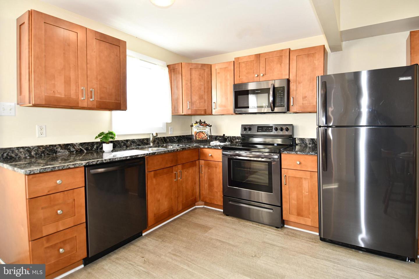 484 E QUEEN ST, STRASBURG, Virginia 22657, 2 Bedrooms Bedrooms, ,1 BathroomBathrooms,Residential,For sale,484 E QUEEN ST,VASH2012976 MLS # VASH2012976 484 E QUEEN ST, STRASBURG, Virginia 22657, 2 Bedrooms Bedrooms, ,1 BathroomBathrooms,Residential,For sale,484 E QUEEN ST,VASH2012976 MLS # VASH2012976