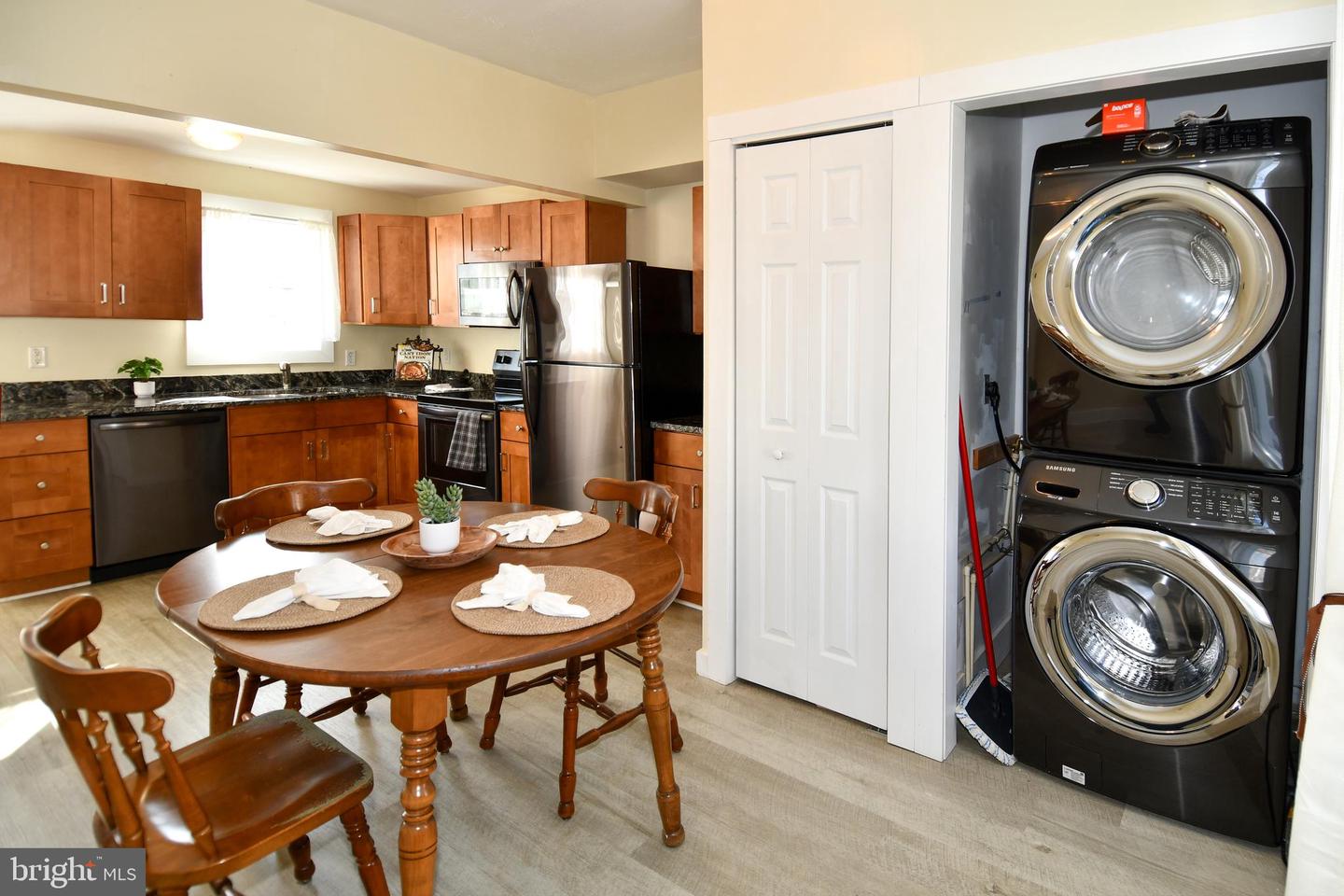 484 E QUEEN ST, STRASBURG, Virginia 22657, 2 Bedrooms Bedrooms, ,1 BathroomBathrooms,Residential,For sale,484 E QUEEN ST,VASH2012976 MLS # VASH2012976 484 E QUEEN ST, STRASBURG, Virginia 22657, 2 Bedrooms Bedrooms, ,1 BathroomBathrooms,Residential,For sale,484 E QUEEN ST,VASH2012976 MLS # VASH2012976