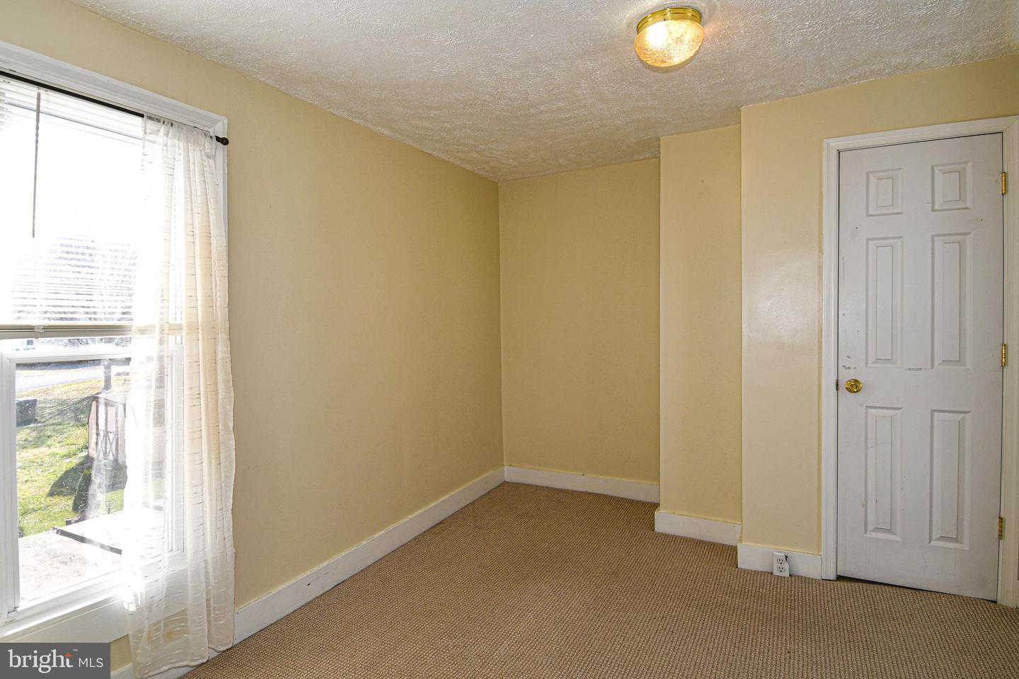 484 E QUEEN ST, STRASBURG, Virginia 22657, 2 Bedrooms Bedrooms, ,1 BathroomBathrooms,Residential,For sale,484 E QUEEN ST,VASH2012976 MLS # VASH2012976 484 E QUEEN ST, STRASBURG, Virginia 22657, 2 Bedrooms Bedrooms, ,1 BathroomBathrooms,Residential,For sale,484 E QUEEN ST,VASH2012976 MLS # VASH2012976