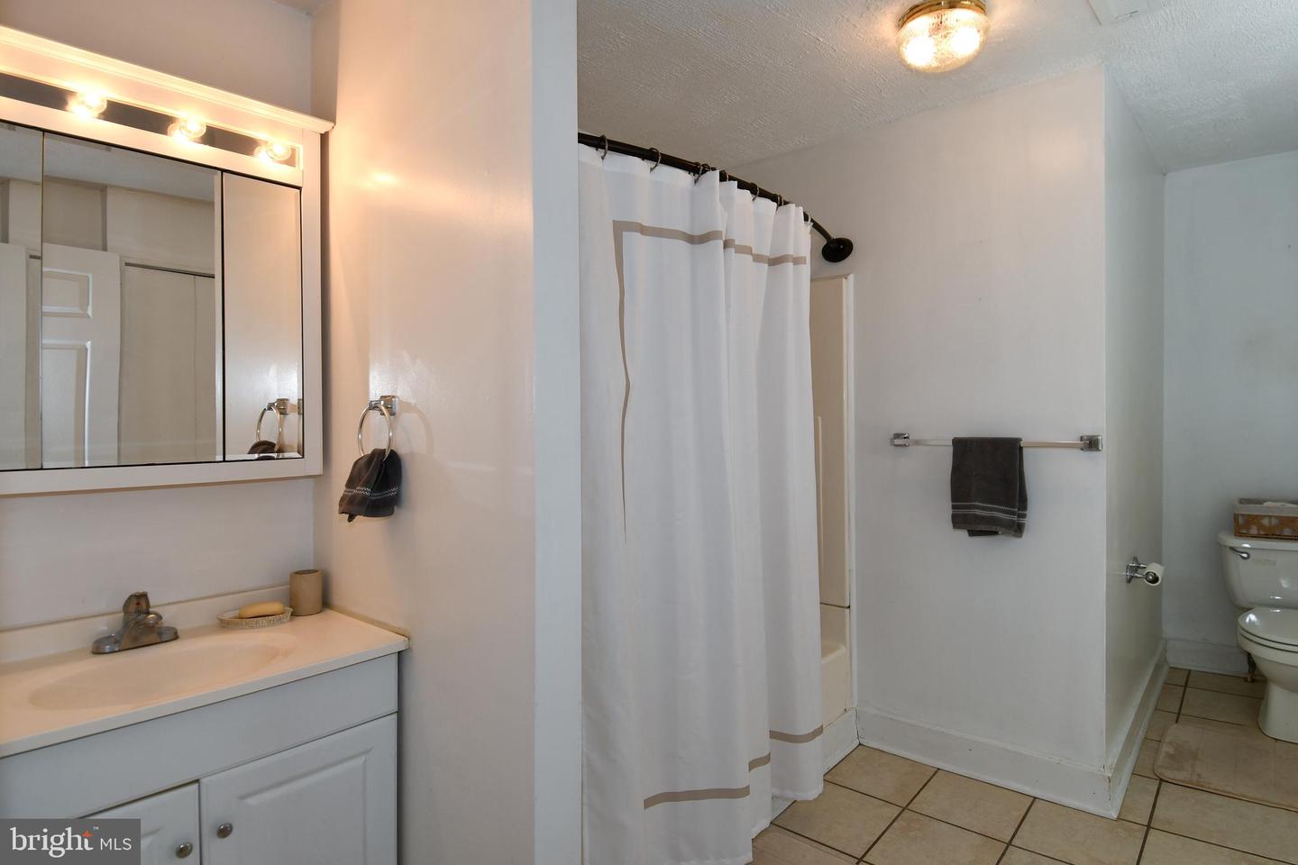 484 E QUEEN ST, STRASBURG, Virginia 22657, 2 Bedrooms Bedrooms, ,1 BathroomBathrooms,Residential,For sale,484 E QUEEN ST,VASH2012976 MLS # VASH2012976 484 E QUEEN ST, STRASBURG, Virginia 22657, 2 Bedrooms Bedrooms, ,1 BathroomBathrooms,Residential,For sale,484 E QUEEN ST,VASH2012976 MLS # VASH2012976