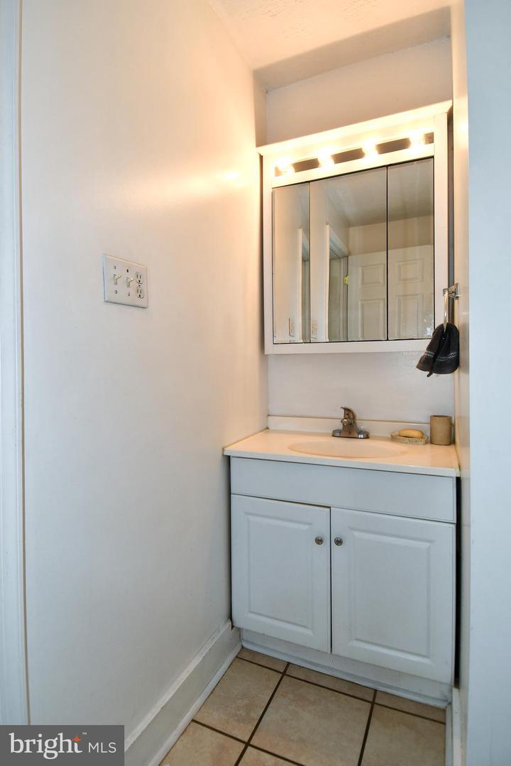 484 E QUEEN ST, STRASBURG, Virginia 22657, 2 Bedrooms Bedrooms, ,1 BathroomBathrooms,Residential,For sale,484 E QUEEN ST,VASH2012976 MLS # VASH2012976 484 E QUEEN ST, STRASBURG, Virginia 22657, 2 Bedrooms Bedrooms, ,1 BathroomBathrooms,Residential,For sale,484 E QUEEN ST,VASH2012976 MLS # VASH2012976