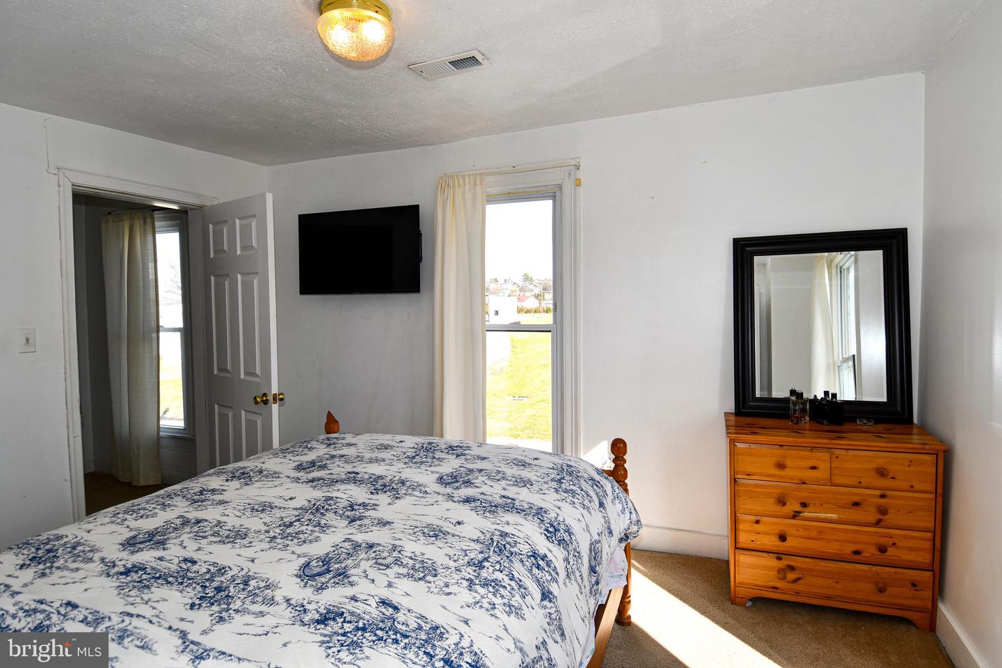 484 E QUEEN ST, STRASBURG, Virginia 22657, 2 Bedrooms Bedrooms, ,1 BathroomBathrooms,Residential,For sale,484 E QUEEN ST,VASH2012976 MLS # VASH2012976 484 E QUEEN ST, STRASBURG, Virginia 22657, 2 Bedrooms Bedrooms, ,1 BathroomBathrooms,Residential,For sale,484 E QUEEN ST,VASH2012976 MLS # VASH2012976