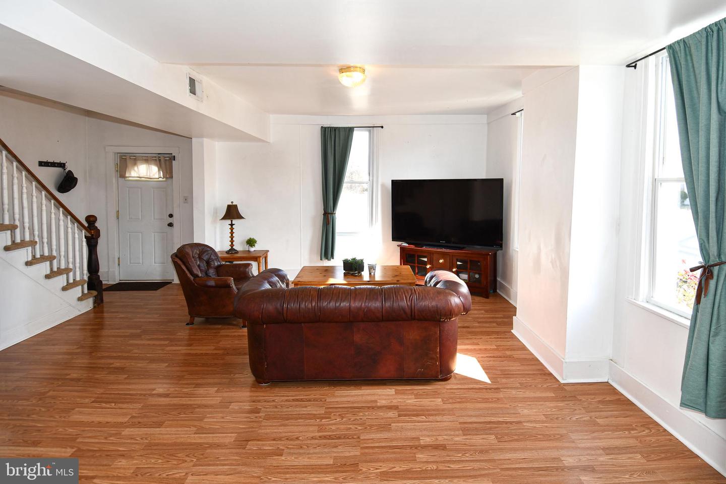 484 E QUEEN ST, STRASBURG, Virginia 22657, 2 Bedrooms Bedrooms, ,1 BathroomBathrooms,Residential,For sale,484 E QUEEN ST,VASH2012976 MLS # VASH2012976 484 E QUEEN ST, STRASBURG, Virginia 22657, 2 Bedrooms Bedrooms, ,1 BathroomBathrooms,Residential,For sale,484 E QUEEN ST,VASH2012976 MLS # VASH2012976