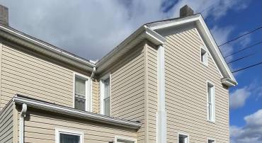 484 E QUEEN ST, STRASBURG, Virginia 22657, 2 Bedrooms Bedrooms, ,1 BathroomBathrooms,Residential,For sale,484 E QUEEN ST,VASH2012976 MLS # VASH2012976