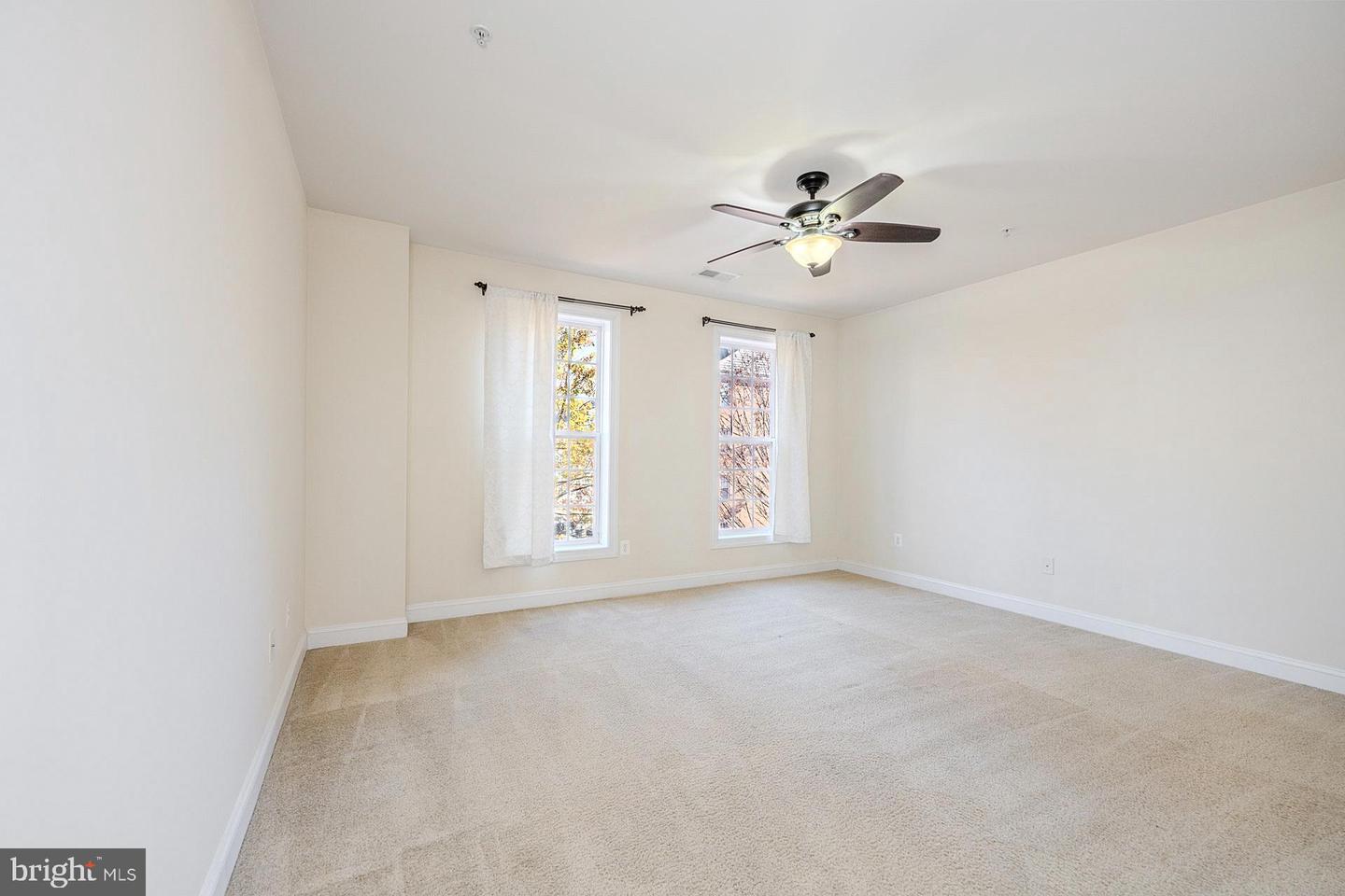 2667 SHEFFIELD HILL WAY #168, WOODBRIDGE, Virginia 22191, 2 Bedrooms Bedrooms, ,2 BathroomsBathrooms,Residential,For sale,2667 SHEFFIELD HILL WAY #168,VAPW2107684 MLS # VAPW2107684