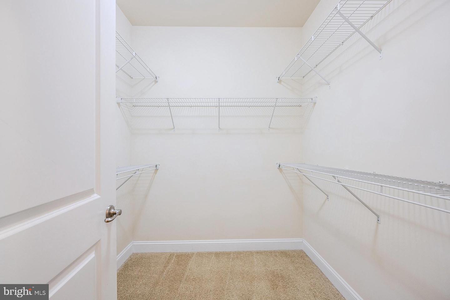 2667 SHEFFIELD HILL WAY #168, WOODBRIDGE, Virginia 22191, 2 Bedrooms Bedrooms, ,2 BathroomsBathrooms,Residential,For sale,2667 SHEFFIELD HILL WAY #168,VAPW2107684 MLS # VAPW2107684