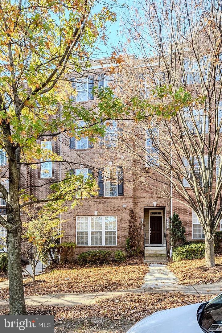 2667 SHEFFIELD HILL WAY #168, WOODBRIDGE, Virginia 22191, 2 Bedrooms Bedrooms, ,2 BathroomsBathrooms,Residential,For sale,2667 SHEFFIELD HILL WAY #168,VAPW2107684 MLS # VAPW2107684