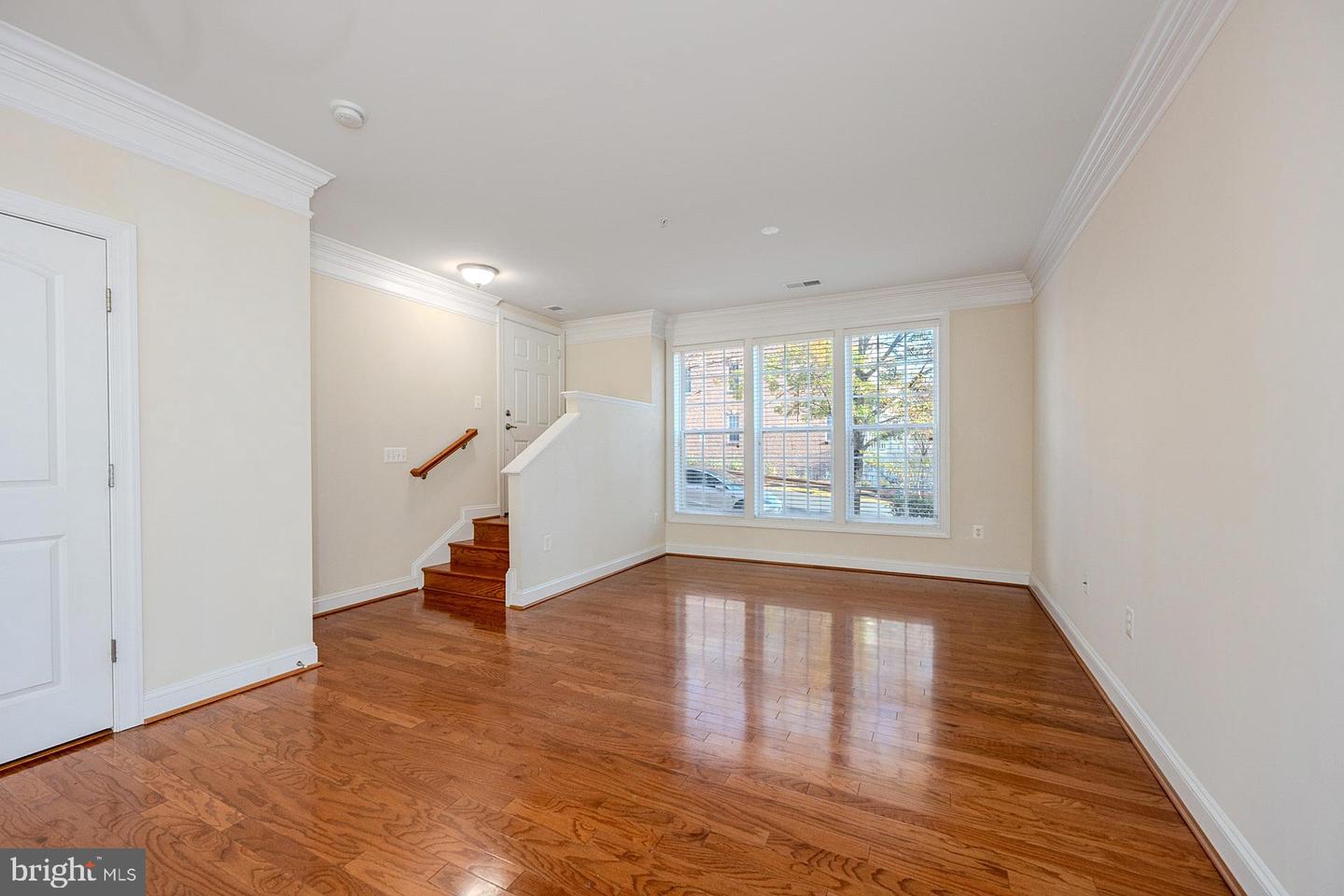 2667 SHEFFIELD HILL WAY #168, WOODBRIDGE, Virginia 22191, 2 Bedrooms Bedrooms, ,2 BathroomsBathrooms,Residential,For sale,2667 SHEFFIELD HILL WAY #168,VAPW2107684 MLS # VAPW2107684