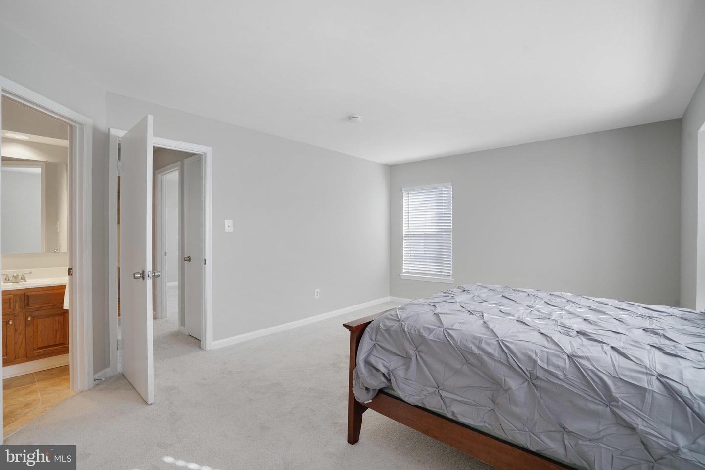 7711 LAFAYETTE FOREST DR #22, ANNANDALE, Virginia 22003, 2 Bedrooms Bedrooms, ,2 BathroomsBathrooms,Residential,For sale,7711 LAFAYETTE FOREST DR #22,VAFX2278822 MLS # VAFX2278822 7711 LAFAYETTE FOREST DR #22, ANNANDALE, Virginia 22003, 2 Bedrooms Bedrooms, ,2 BathroomsBathrooms,Residential,For sale,7711 LAFAYETTE FOREST DR #22,VAFX2278822 MLS # VAFX2278822