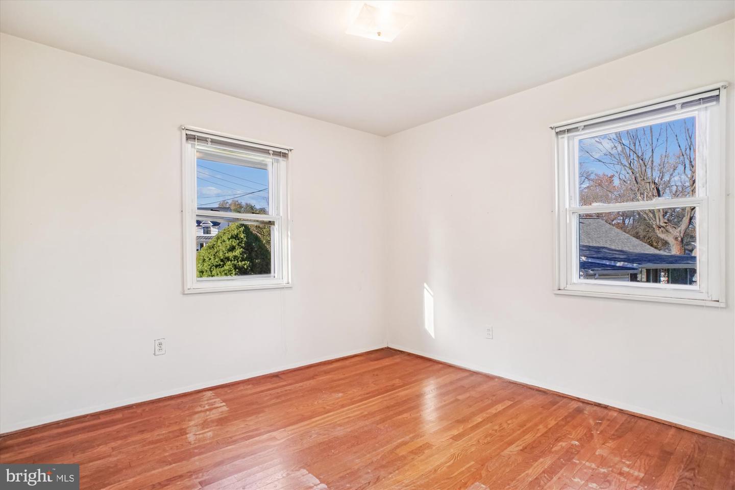 1827 OLMSTEAD DR, FALLS CHURCH, Virginia 22043, 3 Bedrooms Bedrooms, ,1 BathroomBathrooms,Residential,For sale,1827 OLMSTEAD DR,VAFX2278844 MLS # VAFX2278844 1827 OLMSTEAD DR, FALLS CHURCH, Virginia 22043, 3 Bedrooms Bedrooms, ,1 BathroomBathrooms,Residential,For sale,1827 OLMSTEAD DR,VAFX2278844 MLS # VAFX2278844