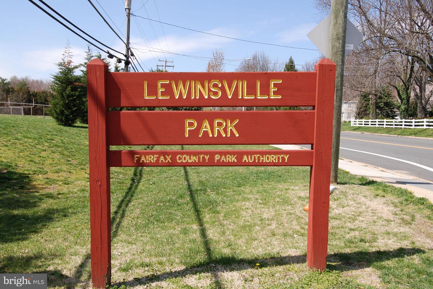 1827 OLMSTEAD DR, FALLS CHURCH, Virginia 22043, 3 Bedrooms Bedrooms, ,1 BathroomBathrooms,Residential,For sale,1827 OLMSTEAD DR,VAFX2278844 MLS # VAFX2278844 1827 OLMSTEAD DR, FALLS CHURCH, Virginia 22043, 3 Bedrooms Bedrooms, ,1 BathroomBathrooms,Residential,For sale,1827 OLMSTEAD DR,VAFX2278844 MLS # VAFX2278844