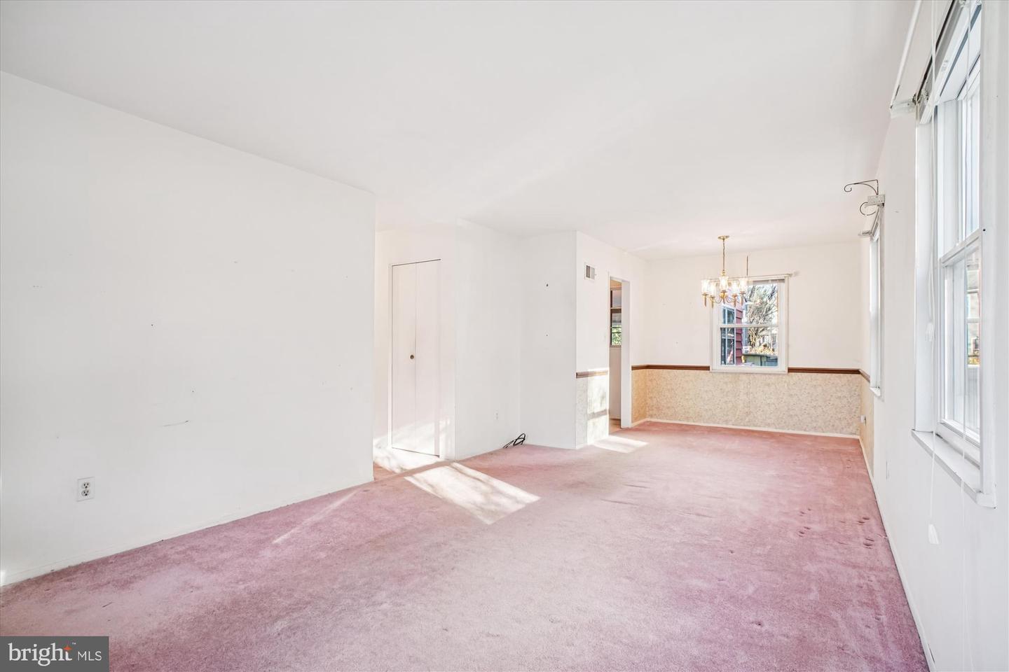 1827 OLMSTEAD DR, FALLS CHURCH, Virginia 22043, 3 Bedrooms Bedrooms, ,1 BathroomBathrooms,Residential,For sale,1827 OLMSTEAD DR,VAFX2278844 MLS # VAFX2278844 1827 OLMSTEAD DR, FALLS CHURCH, Virginia 22043, 3 Bedrooms Bedrooms, ,1 BathroomBathrooms,Residential,For sale,1827 OLMSTEAD DR,VAFX2278844 MLS # VAFX2278844