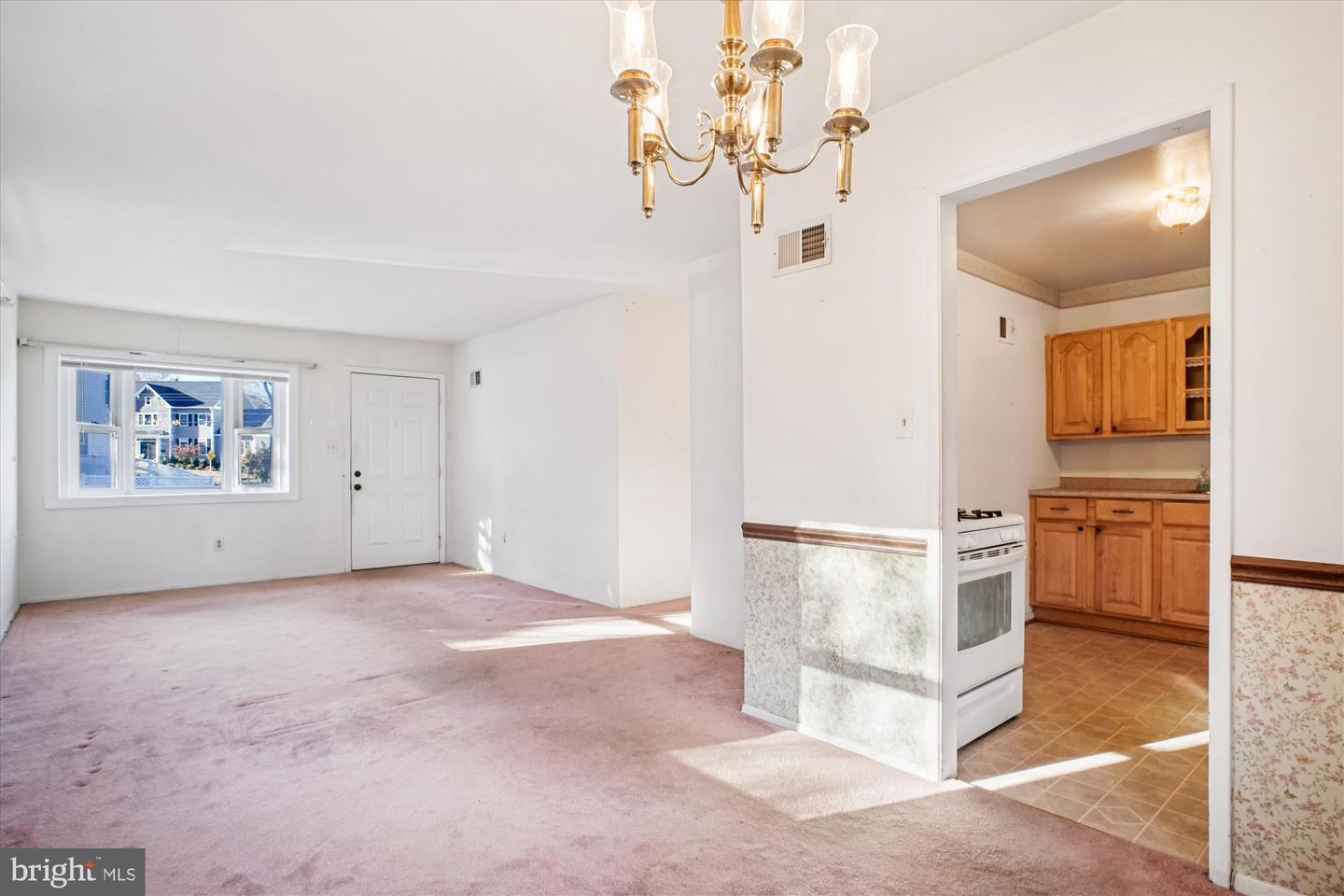 1827 OLMSTEAD DR, FALLS CHURCH, Virginia 22043, 3 Bedrooms Bedrooms, ,1 BathroomBathrooms,Residential,For sale,1827 OLMSTEAD DR,VAFX2278844 MLS # VAFX2278844 1827 OLMSTEAD DR, FALLS CHURCH, Virginia 22043, 3 Bedrooms Bedrooms, ,1 BathroomBathrooms,Residential,For sale,1827 OLMSTEAD DR,VAFX2278844 MLS # VAFX2278844