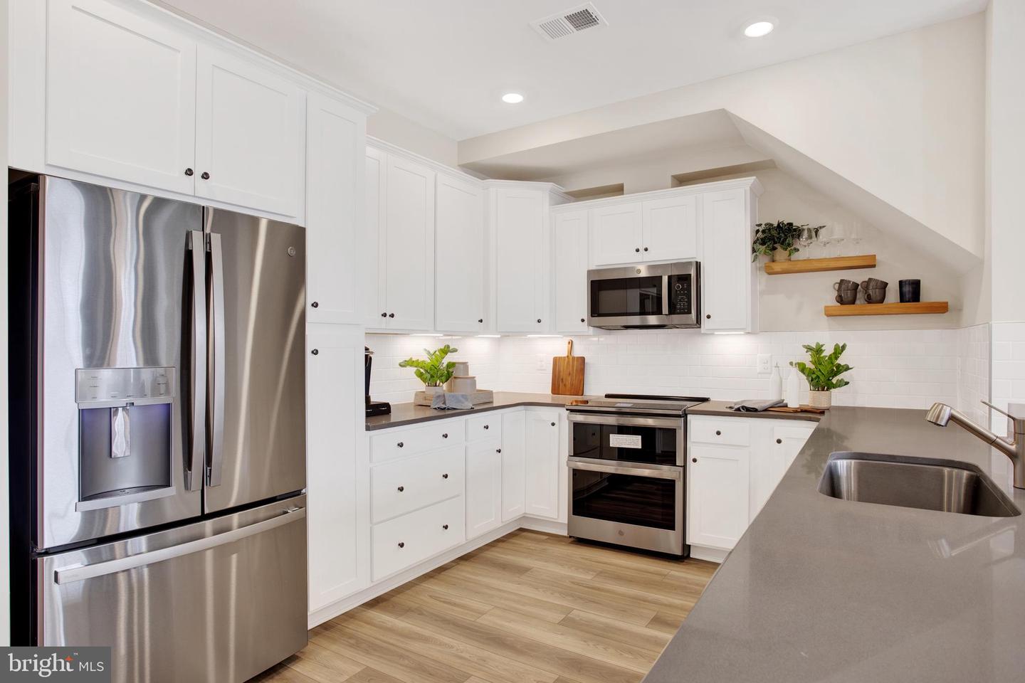 9664 SWALLOWTAIL LANE, MANASSAS, Virginia 20110, 3 Bedrooms Bedrooms, ,2 BathroomsBathrooms,Residential,For sale,9664 SWALLOWTAIL LANE,VAMN2009688 MLS # VAMN2009688