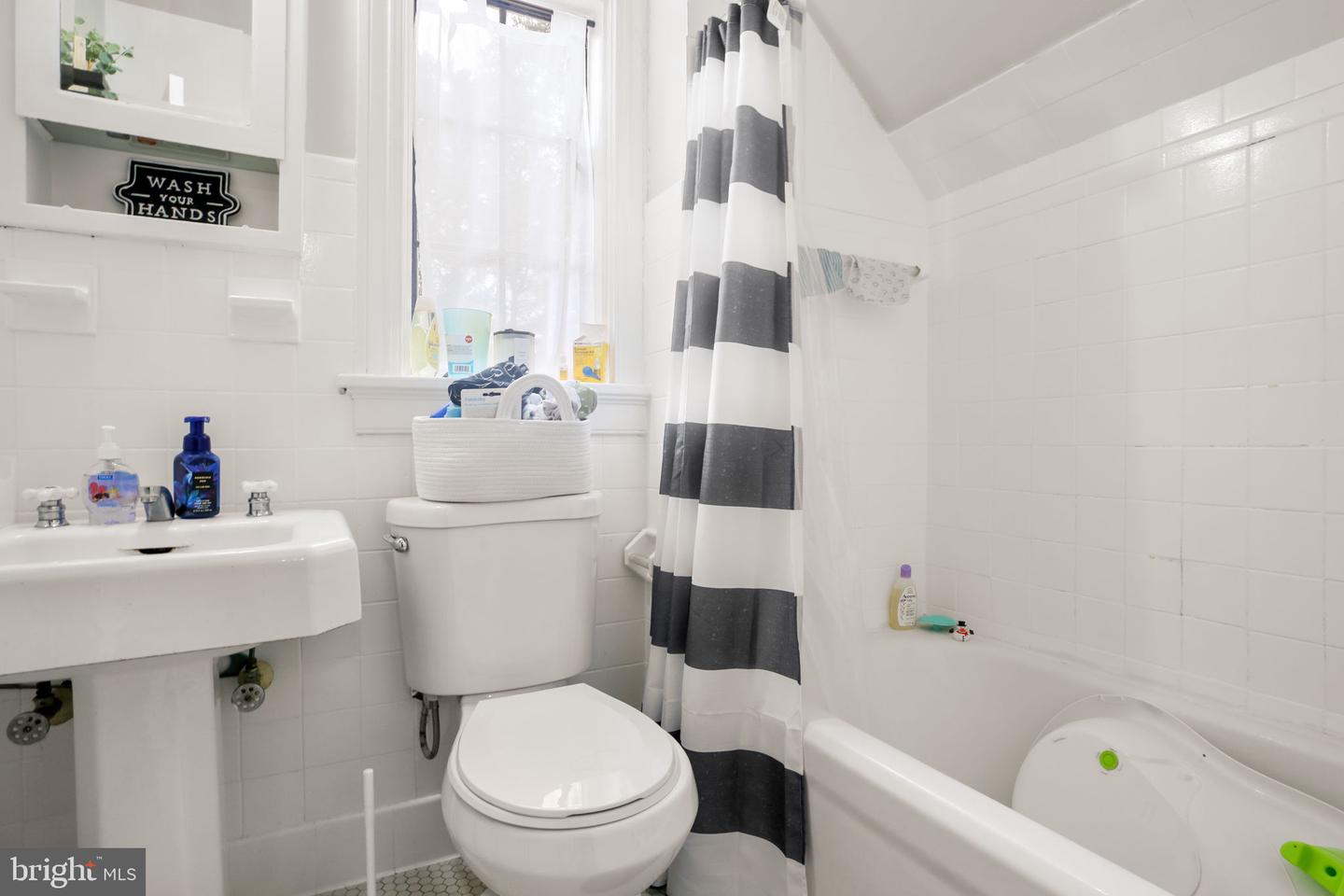 1717 HIGHLAND RD, FREDERICKSBURG, Virginia 22401, 3 Bedrooms Bedrooms, ,2 BathroomsBathrooms,Residential,For sale,1717 HIGHLAND RD,VAFB2009284 MLS # VAFB2009284 1717 HIGHLAND RD, FREDERICKSBURG, Virginia 22401, 3 Bedrooms Bedrooms, ,2 BathroomsBathrooms,Residential,For sale,1717 HIGHLAND RD,VAFB2009284 MLS # VAFB2009284