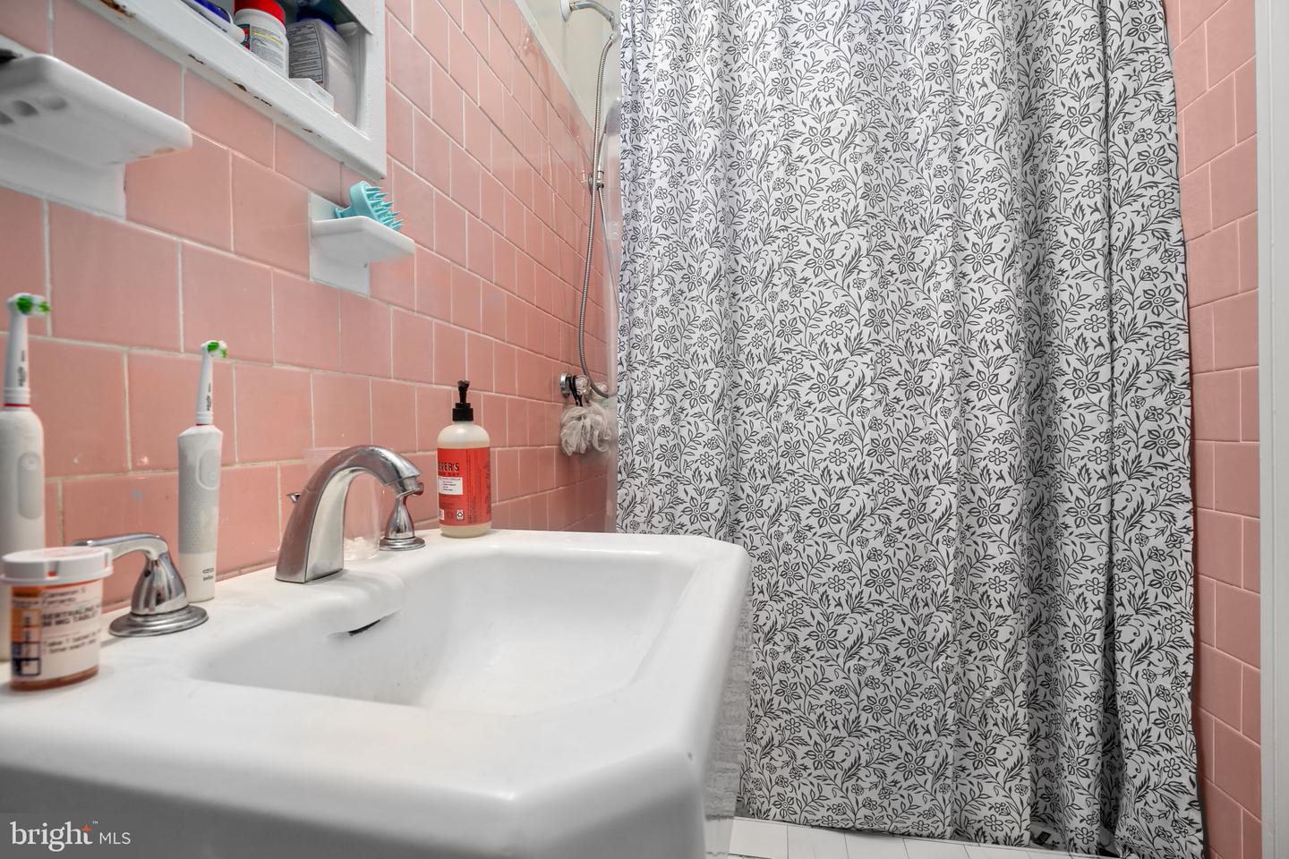 1717 HIGHLAND RD, FREDERICKSBURG, Virginia 22401, 3 Bedrooms Bedrooms, ,2 BathroomsBathrooms,Residential,For sale,1717 HIGHLAND RD,VAFB2009284 MLS # VAFB2009284 1717 HIGHLAND RD, FREDERICKSBURG, Virginia 22401, 3 Bedrooms Bedrooms, ,2 BathroomsBathrooms,Residential,For sale,1717 HIGHLAND RD,VAFB2009284 MLS # VAFB2009284