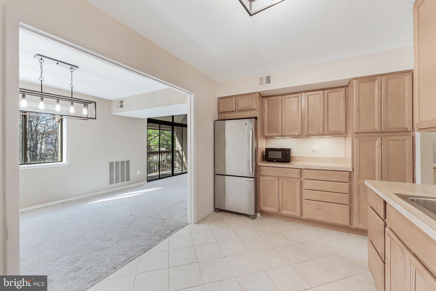 1623 PARKCREST CIR #9B/300, RESTON, Virginia 20190, 2 Bedrooms Bedrooms, ,1 BathroomBathrooms,Residential,For sale,1623 PARKCREST CIR #9B/300,VAFX2278708 MLS # VAFX2278708 1623 PARKCREST CIR #9B/300, RESTON, Virginia 20190, 2 Bedrooms Bedrooms, ,1 BathroomBathrooms,Residential,For sale,1623 PARKCREST CIR #9B/300,VAFX2278708 MLS # VAFX2278708