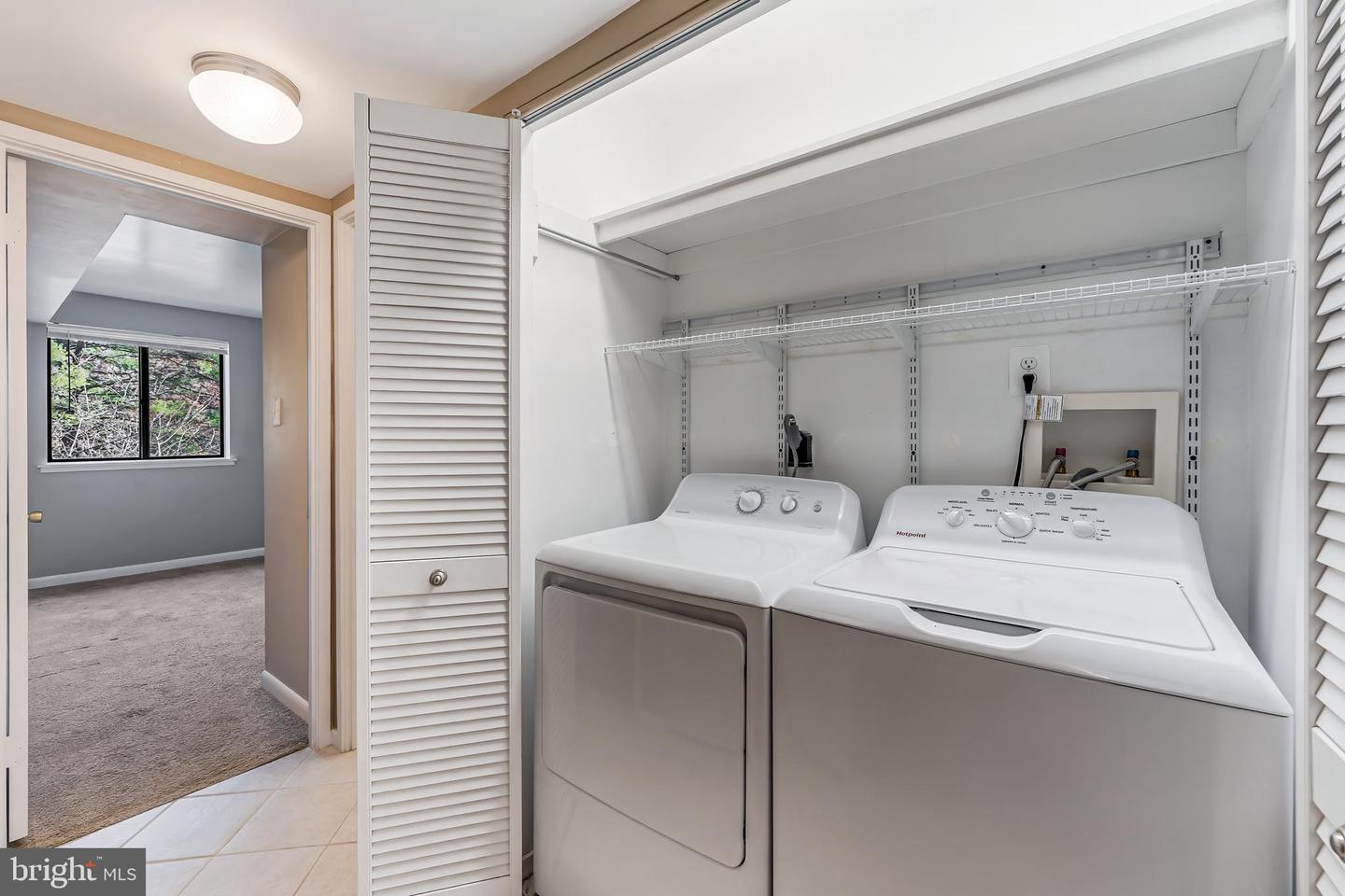 1623 PARKCREST CIR #9B/300, RESTON, Virginia 20190, 2 Bedrooms Bedrooms, ,1 BathroomBathrooms,Residential,For sale,1623 PARKCREST CIR #9B/300,VAFX2278708 MLS # VAFX2278708 1623 PARKCREST CIR #9B/300, RESTON, Virginia 20190, 2 Bedrooms Bedrooms, ,1 BathroomBathrooms,Residential,For sale,1623 PARKCREST CIR #9B/300,VAFX2278708 MLS # VAFX2278708