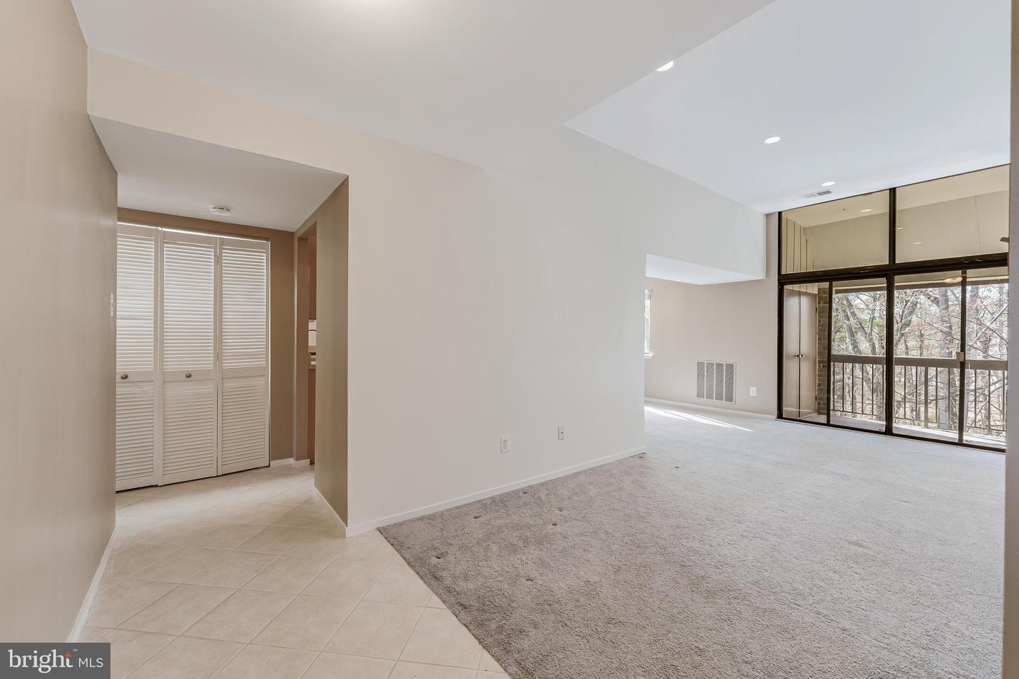 1623 PARKCREST CIR #9B/300, RESTON, Virginia 20190, 2 Bedrooms Bedrooms, ,1 BathroomBathrooms,Residential,For sale,1623 PARKCREST CIR #9B/300,VAFX2278708 MLS # VAFX2278708 1623 PARKCREST CIR #9B/300, RESTON, Virginia 20190, 2 Bedrooms Bedrooms, ,1 BathroomBathrooms,Residential,For sale,1623 PARKCREST CIR #9B/300,VAFX2278708 MLS # VAFX2278708