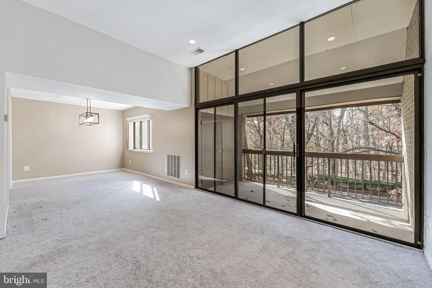 1623 PARKCREST CIR #9B/300, RESTON, Virginia 20190, 2 Bedrooms Bedrooms, ,1 BathroomBathrooms,Residential,For sale,1623 PARKCREST CIR #9B/300,VAFX2278708 MLS # VAFX2278708 1623 PARKCREST CIR #9B/300, RESTON, Virginia 20190, 2 Bedrooms Bedrooms, ,1 BathroomBathrooms,Residential,For sale,1623 PARKCREST CIR #9B/300,VAFX2278708 MLS # VAFX2278708