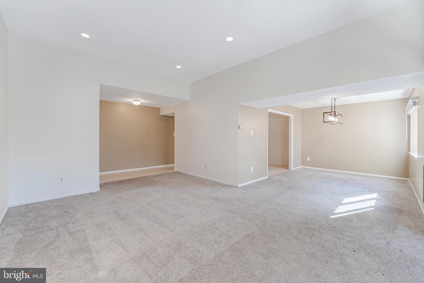 1623 PARKCREST CIR #9B/300, RESTON, Virginia 20190, 2 Bedrooms Bedrooms, ,1 BathroomBathrooms,Residential,For sale,1623 PARKCREST CIR #9B/300,VAFX2278708 MLS # VAFX2278708 1623 PARKCREST CIR #9B/300, RESTON, Virginia 20190, 2 Bedrooms Bedrooms, ,1 BathroomBathrooms,Residential,For sale,1623 PARKCREST CIR #9B/300,VAFX2278708 MLS # VAFX2278708