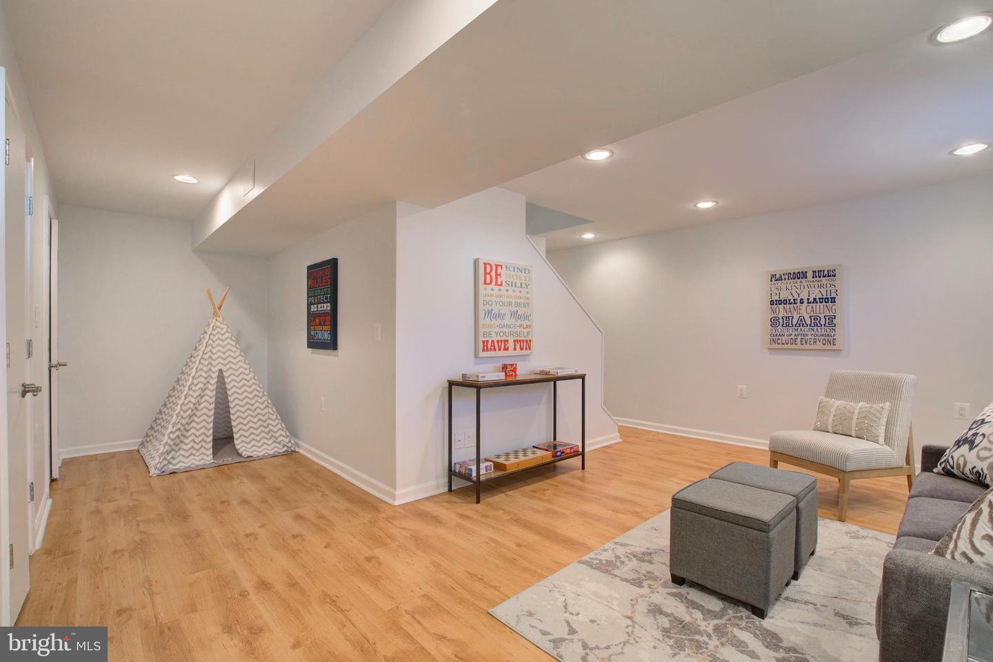 12149 EDDYSPARK DR, HERNDON, Virginia 20170, 3 Bedrooms Bedrooms, ,3 BathroomsBathrooms,Residential,For sale,12149 EDDYSPARK DR,VAFX2278788 MLS # VAFX2278788 12149 EDDYSPARK DR, HERNDON, Virginia 20170, 3 Bedrooms Bedrooms, ,3 BathroomsBathrooms,Residential,For sale,12149 EDDYSPARK DR,VAFX2278788 MLS # VAFX2278788